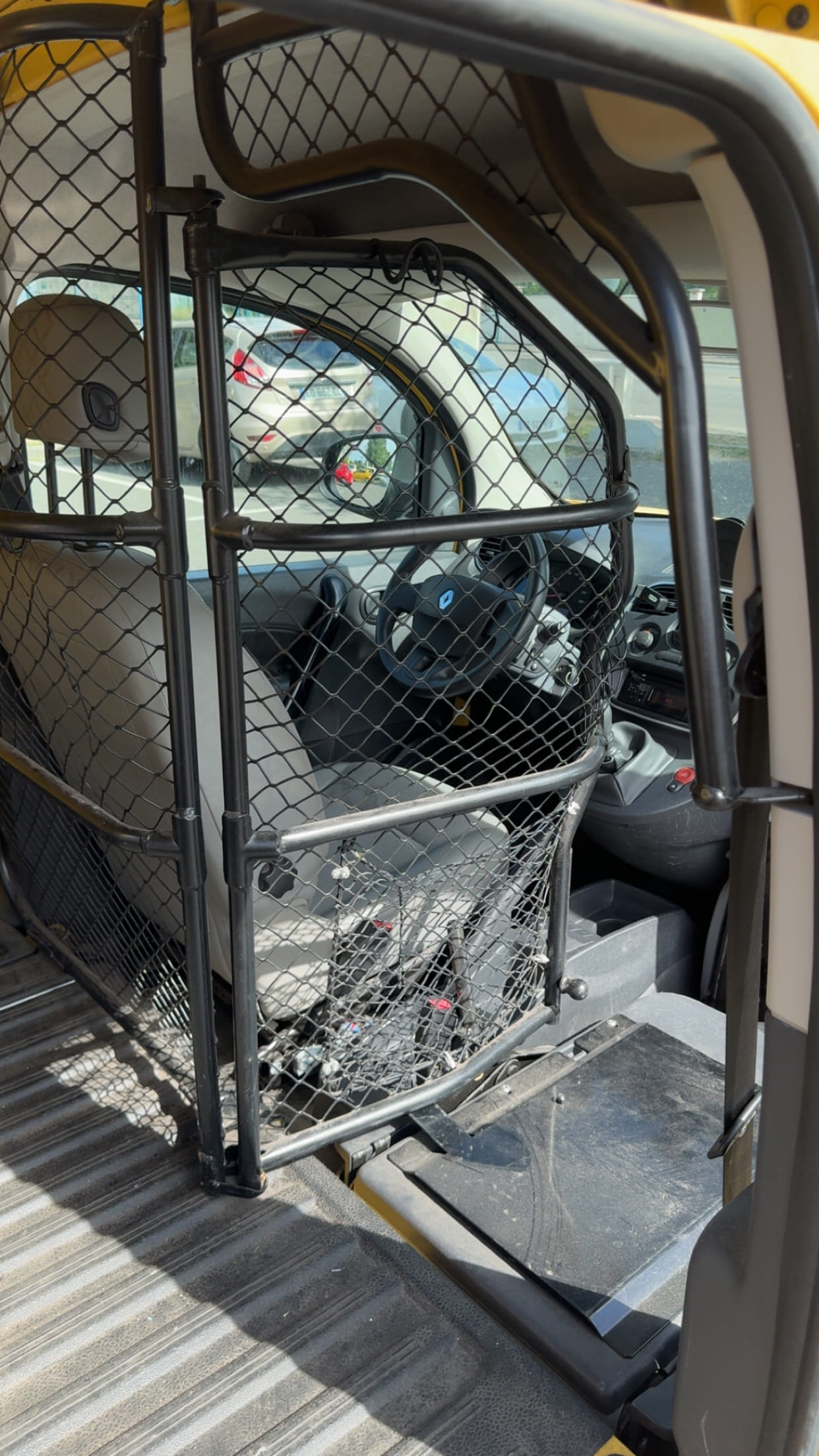 Renault Kangoo Express avec Autoradio