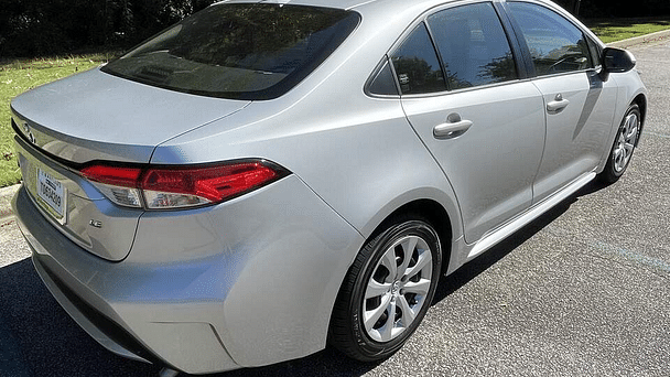 Toyota Corolla LE with Cruise control
