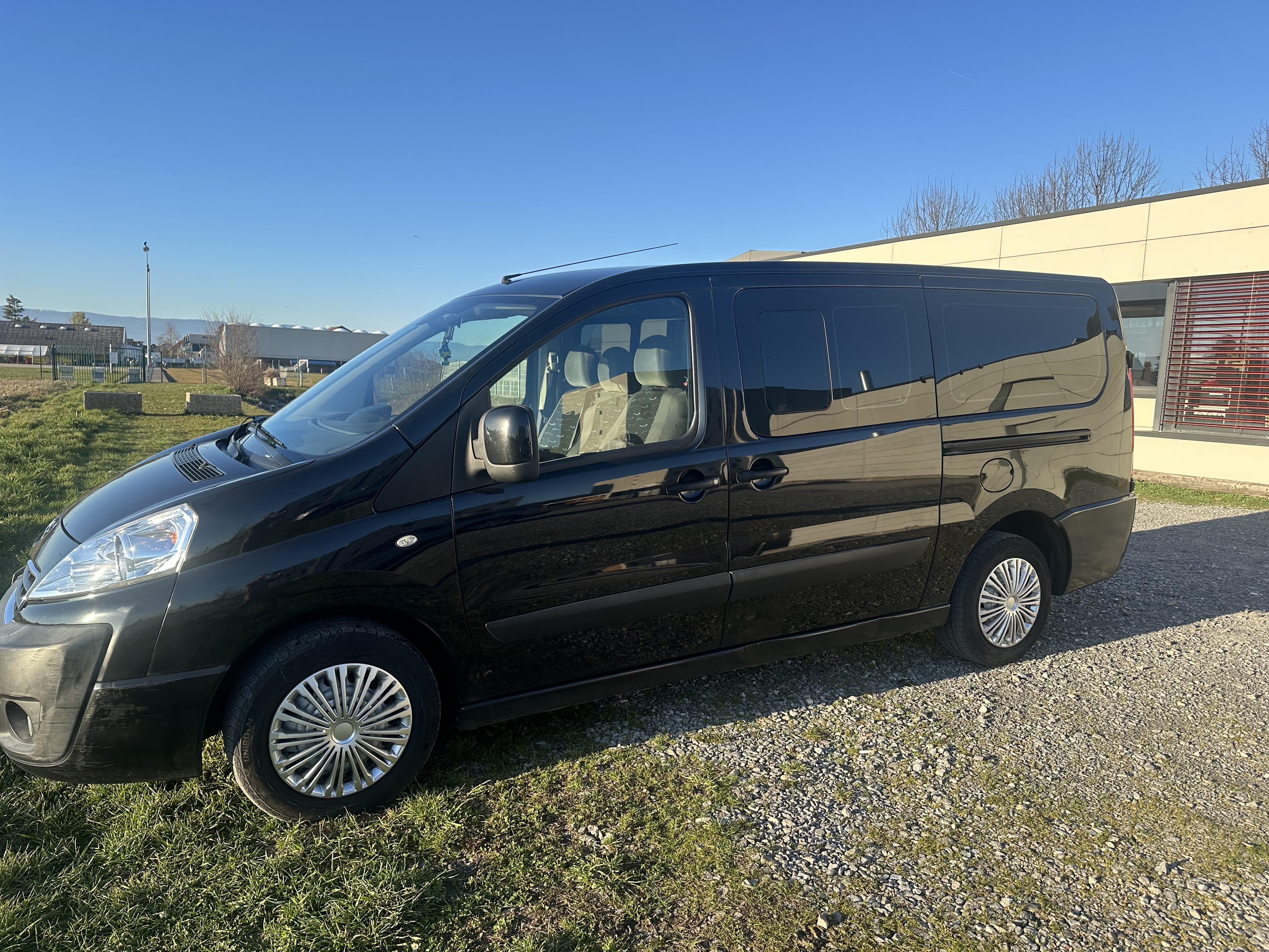 Peugeot Expert Tepee 2l, 2015, Diesel, automatique, 9 places et plus