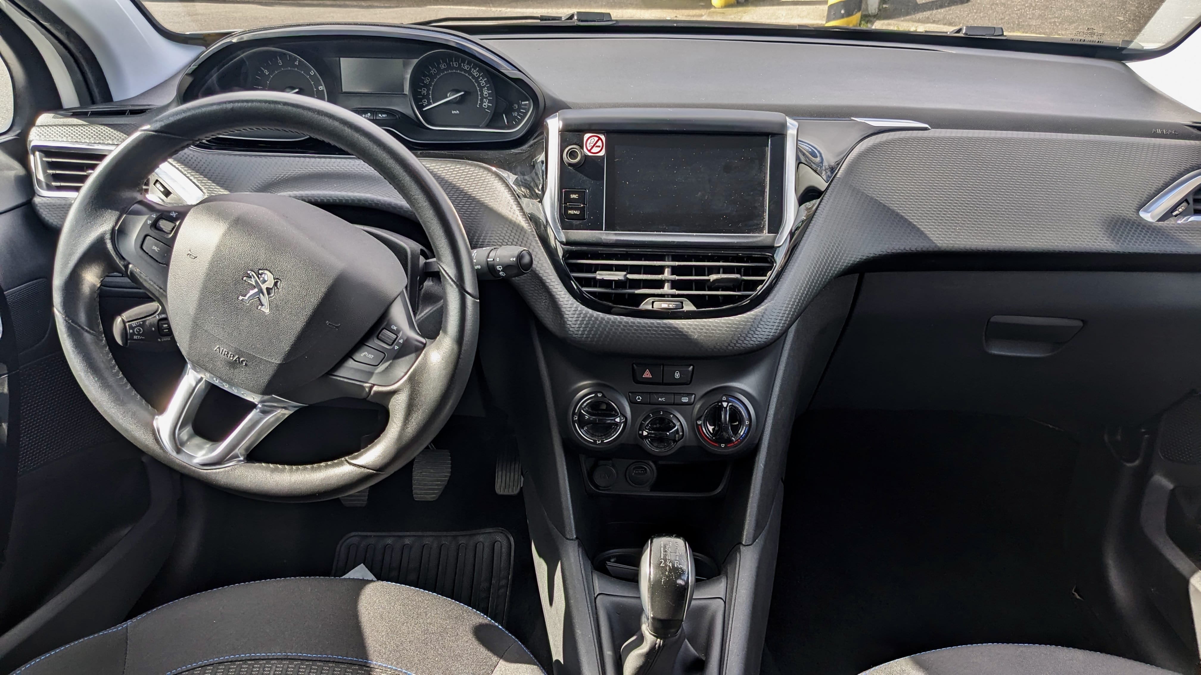 Peugeot 208 avec Régulateur de vitesse
