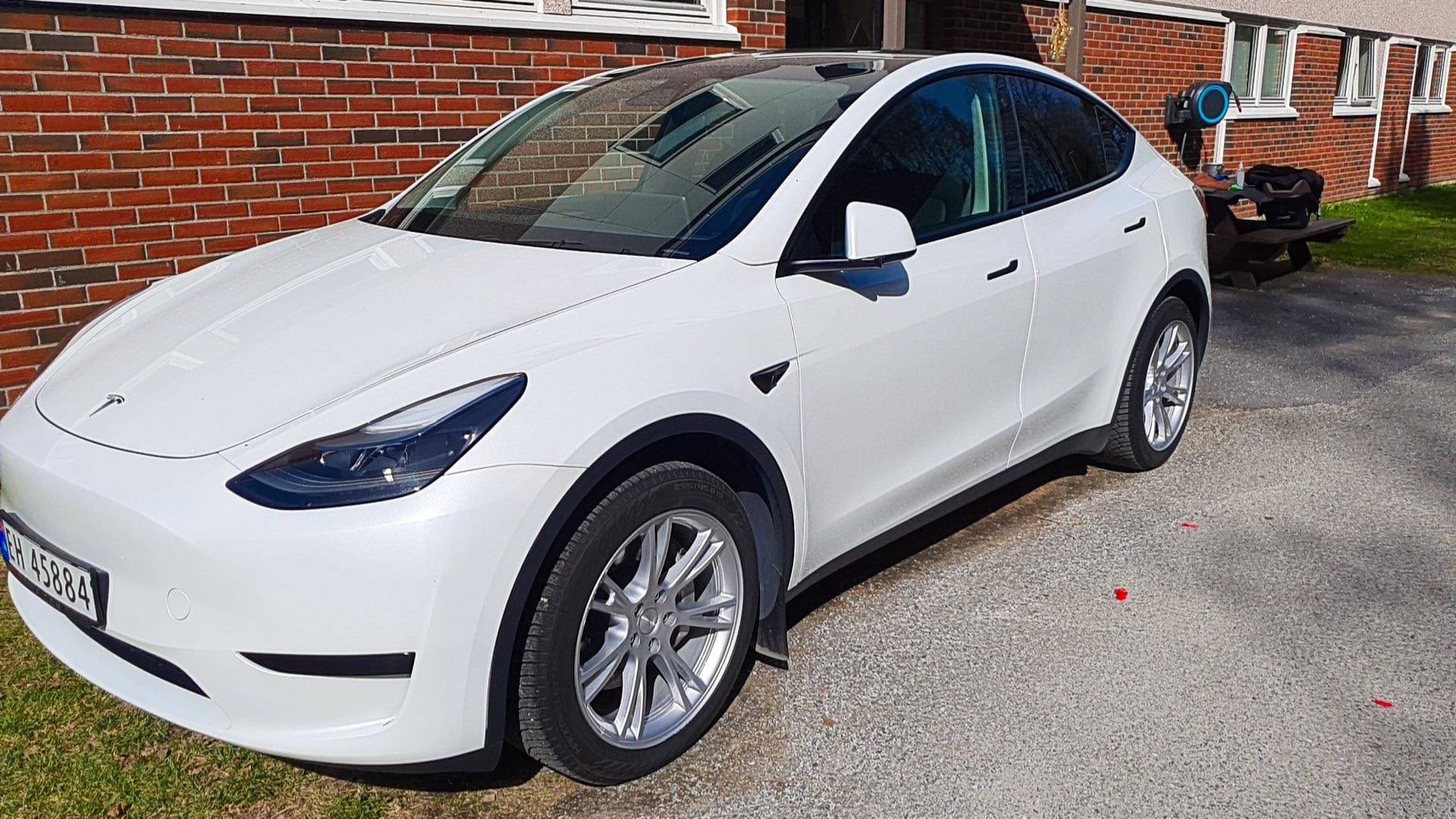Tesla Model Y med Aircondition