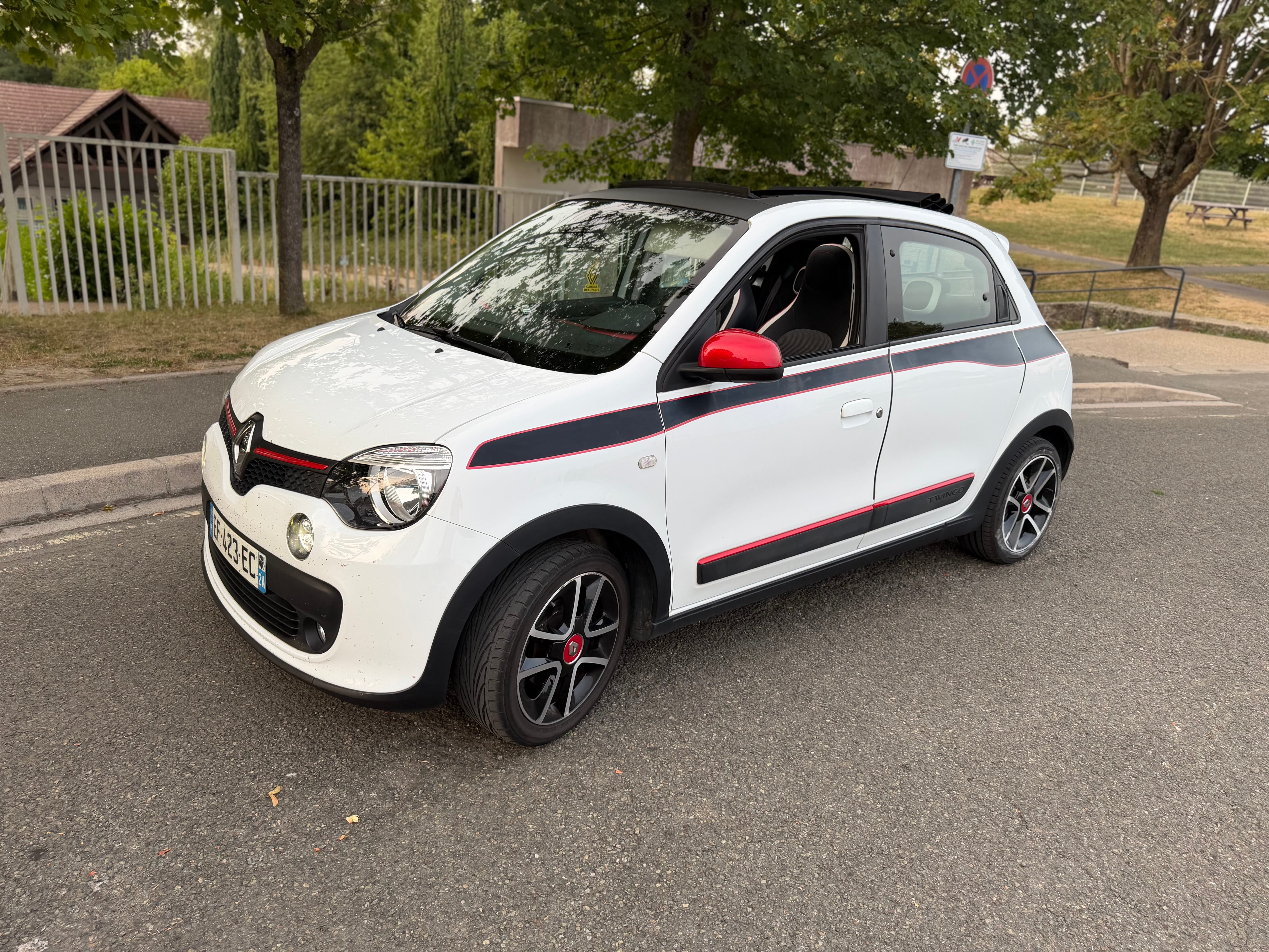 Renault Twingo III, 2015, Essence 95