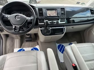 Volkswagen Multivan avec GPS