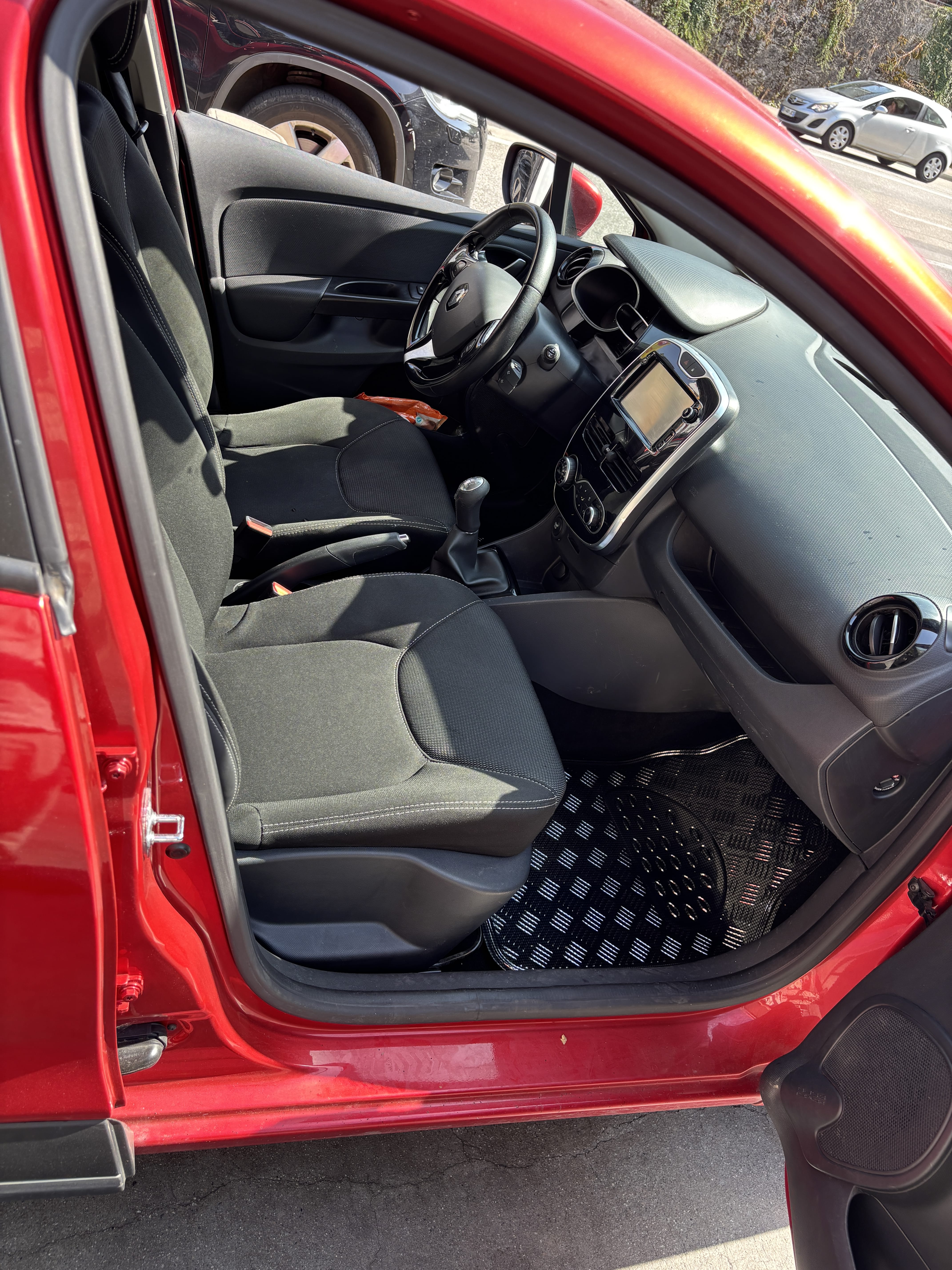 Renault Clio avec Apple CarPlay