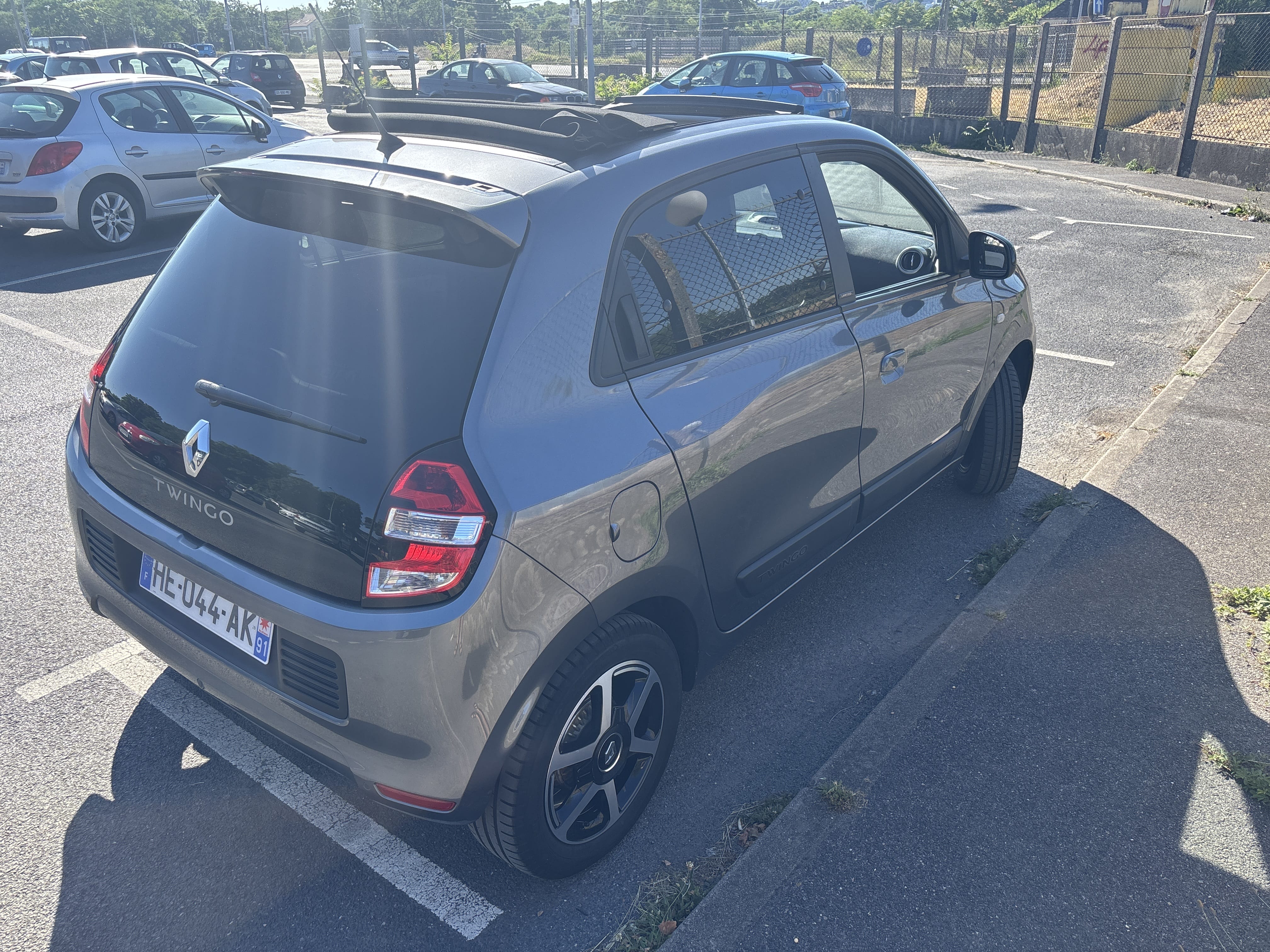 Renault Twingo III 1.0 SCE Limited avec Régulateur de vitesse