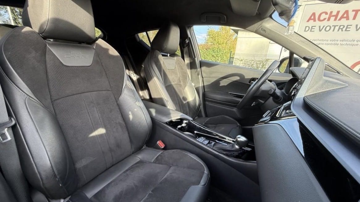 Toyota C-HR avec GPS