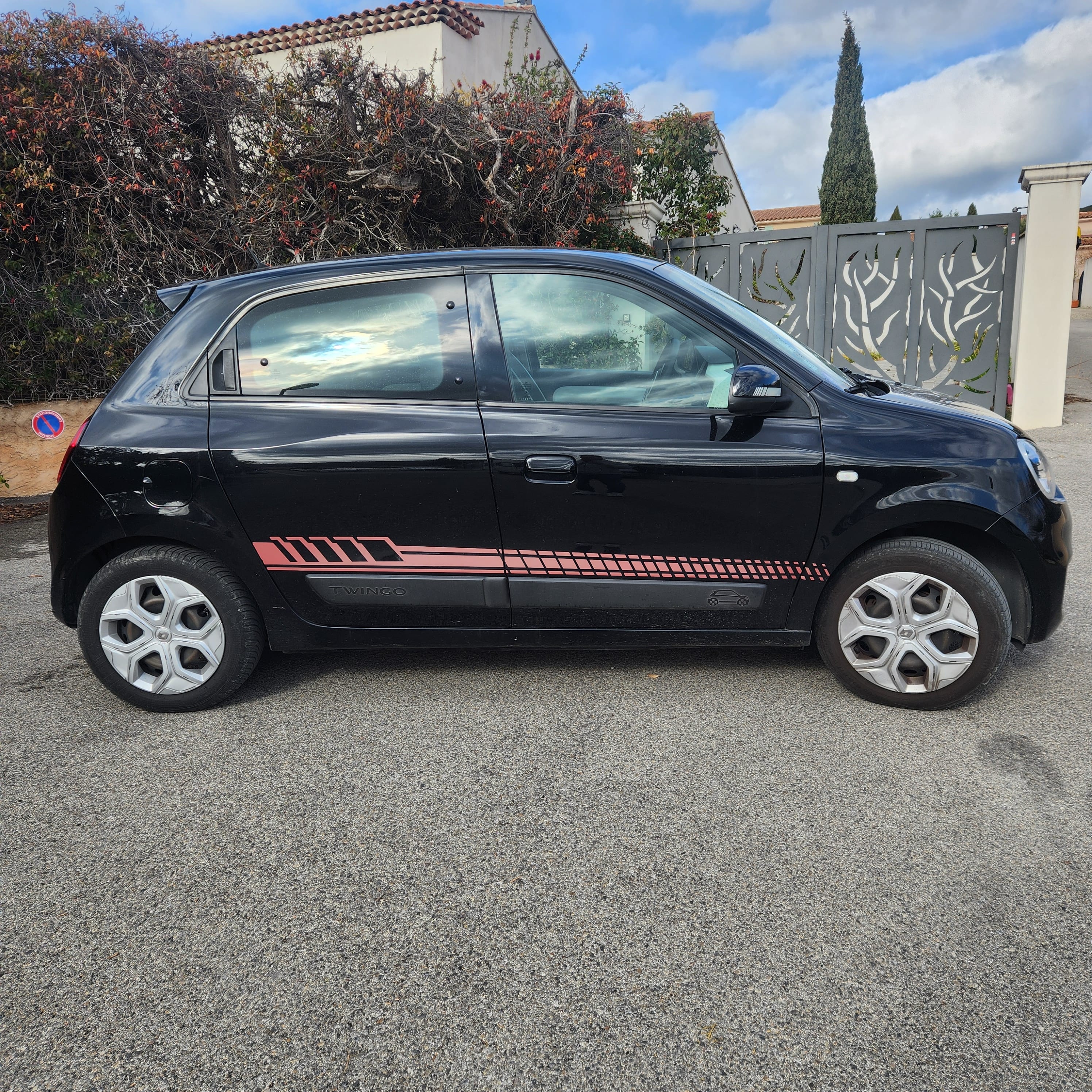 Renault Twingo III Phase 2 - 75 cv Noire avec Climatisation