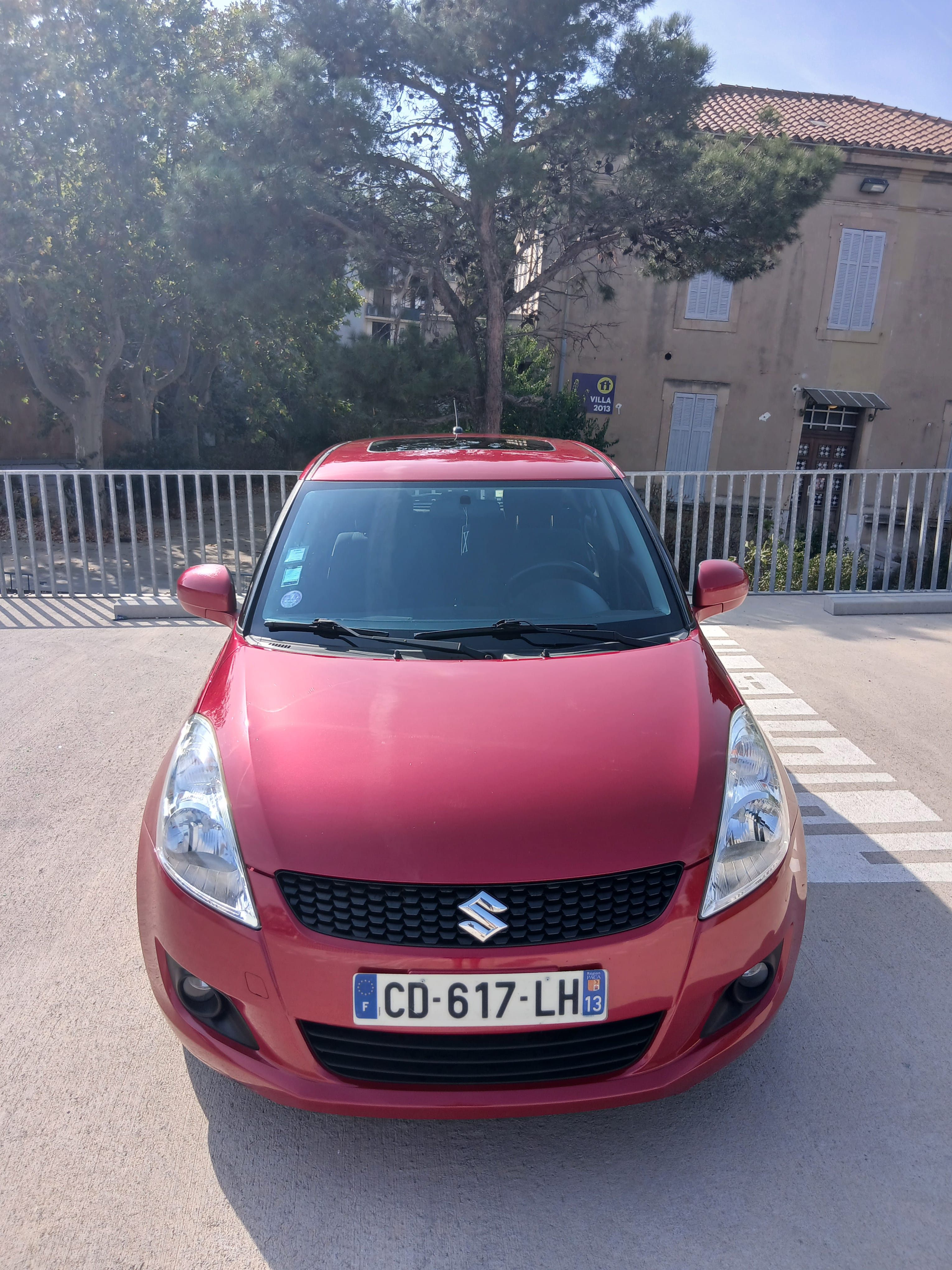 Suzuki Swift avec Siège bébé