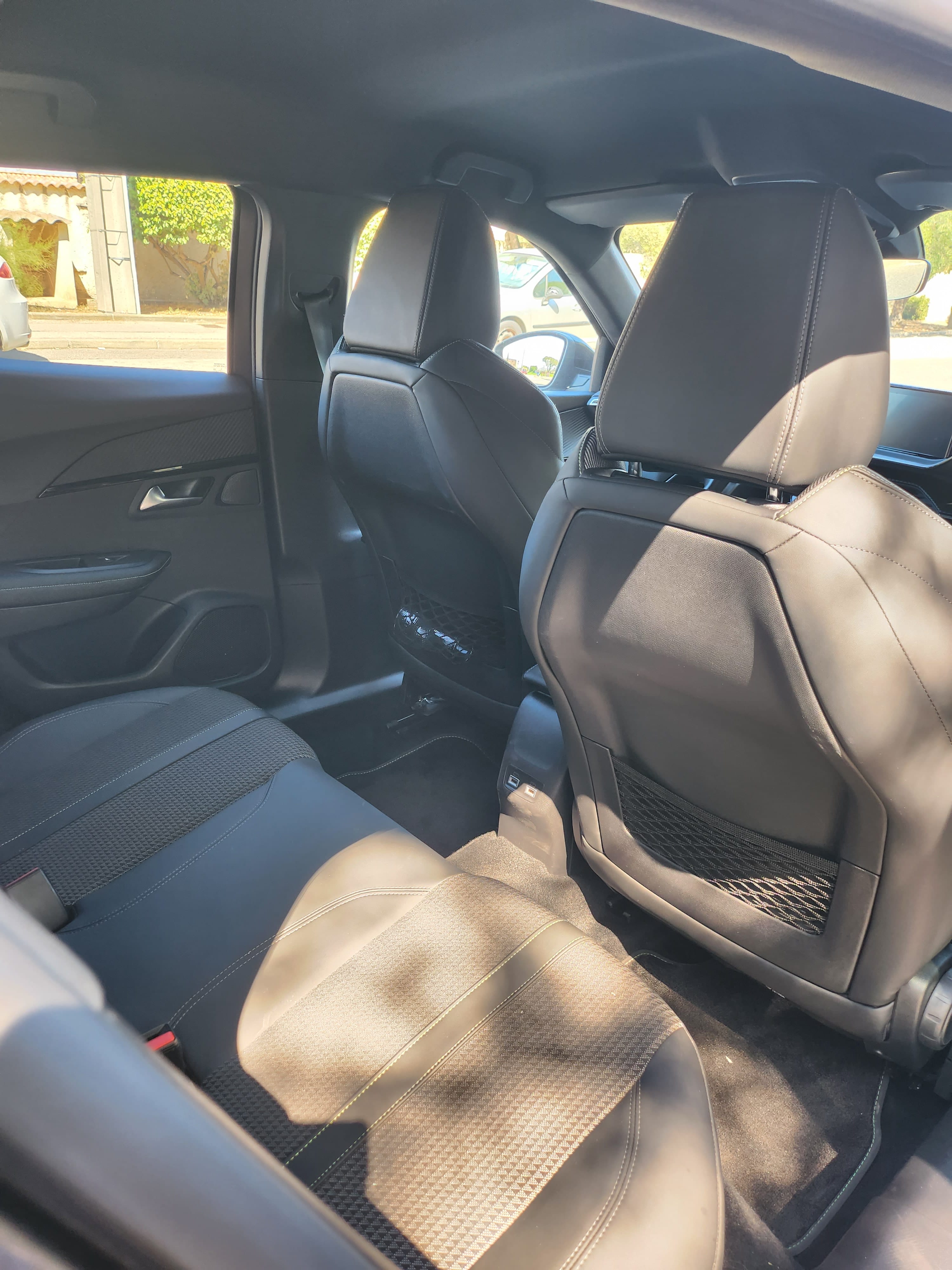 Peugeot 2008 con Android Auto
