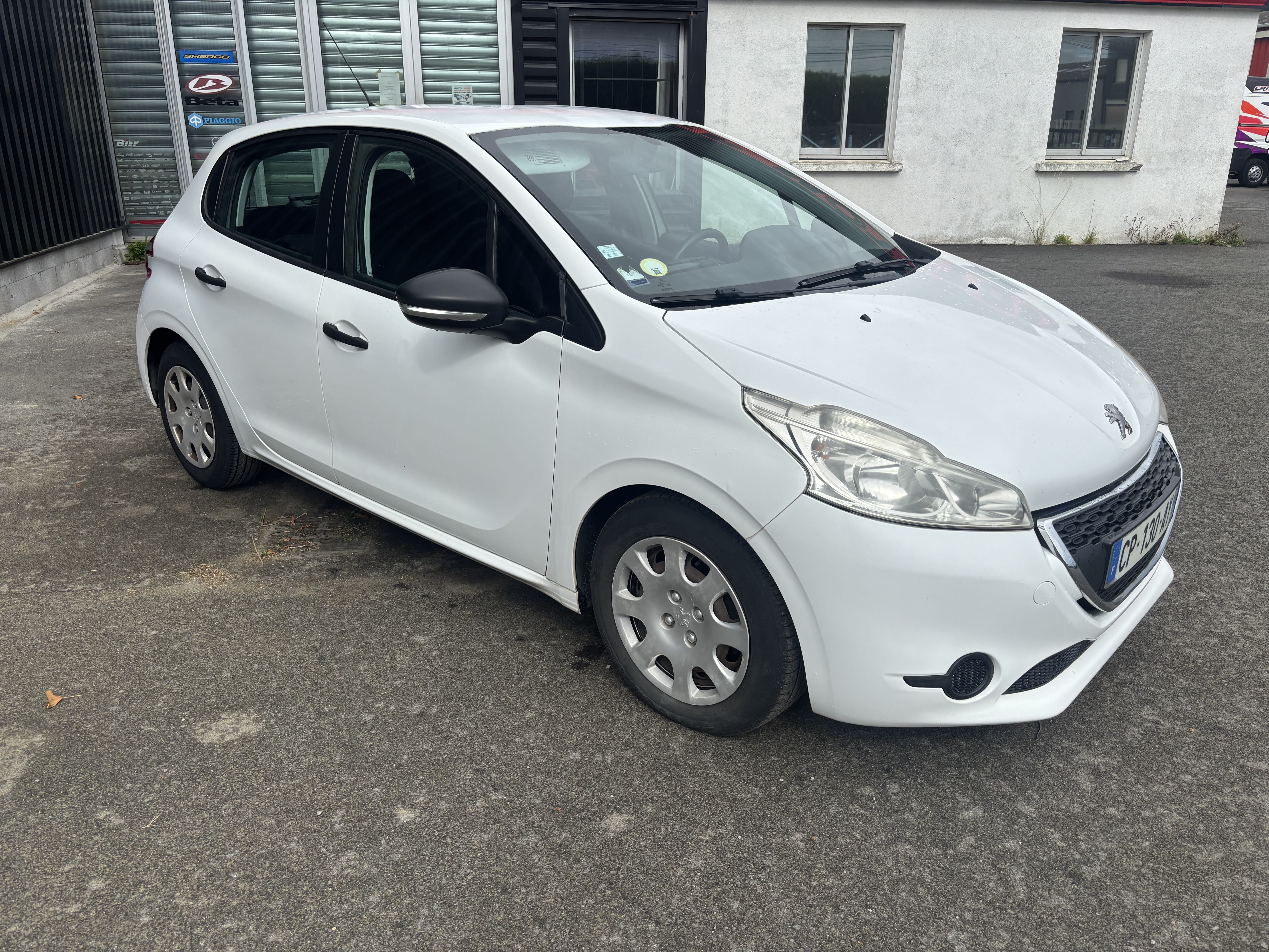 Peugeot 208 Société