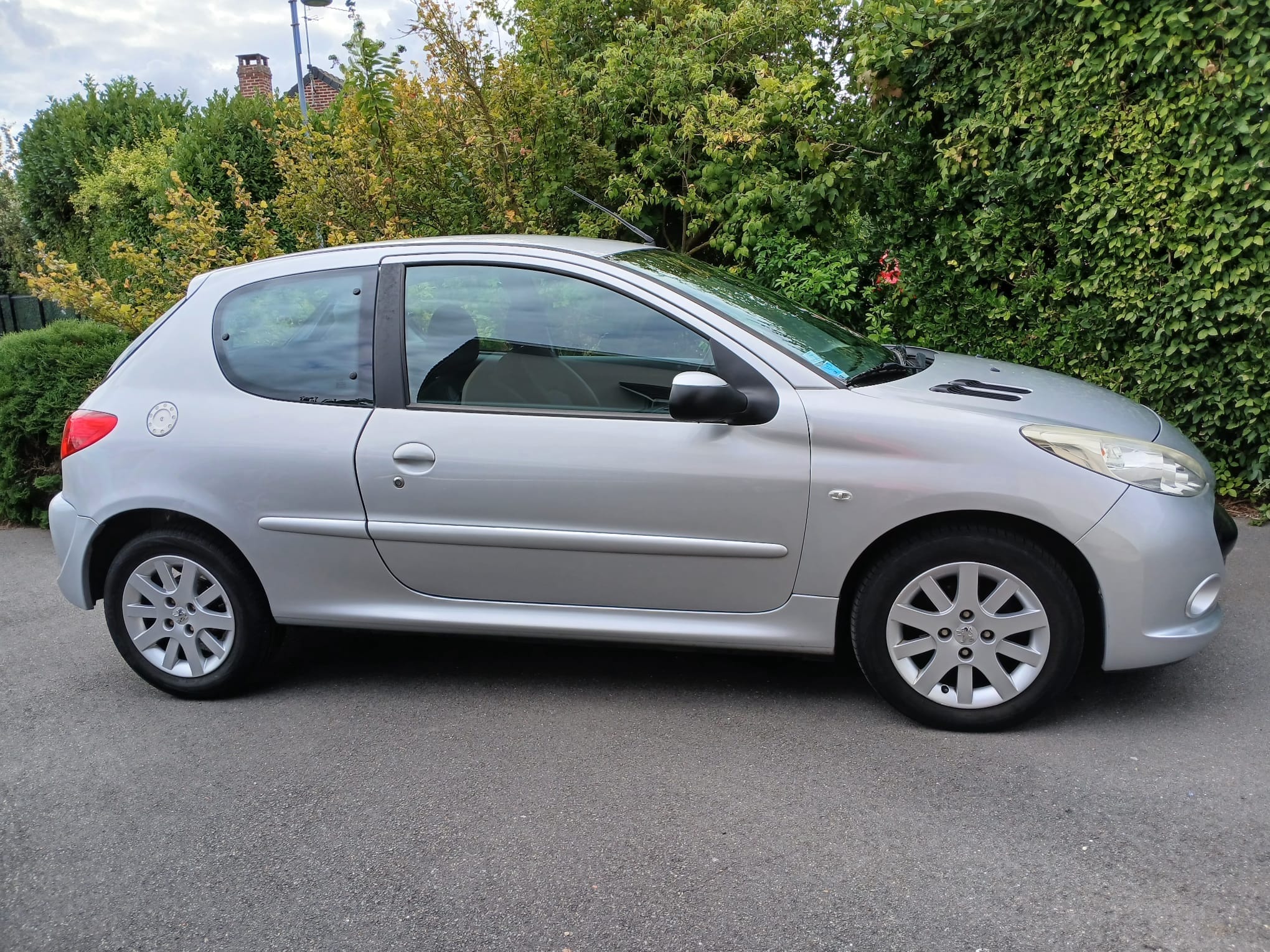 Peugeot 206+ avec Climatisation
