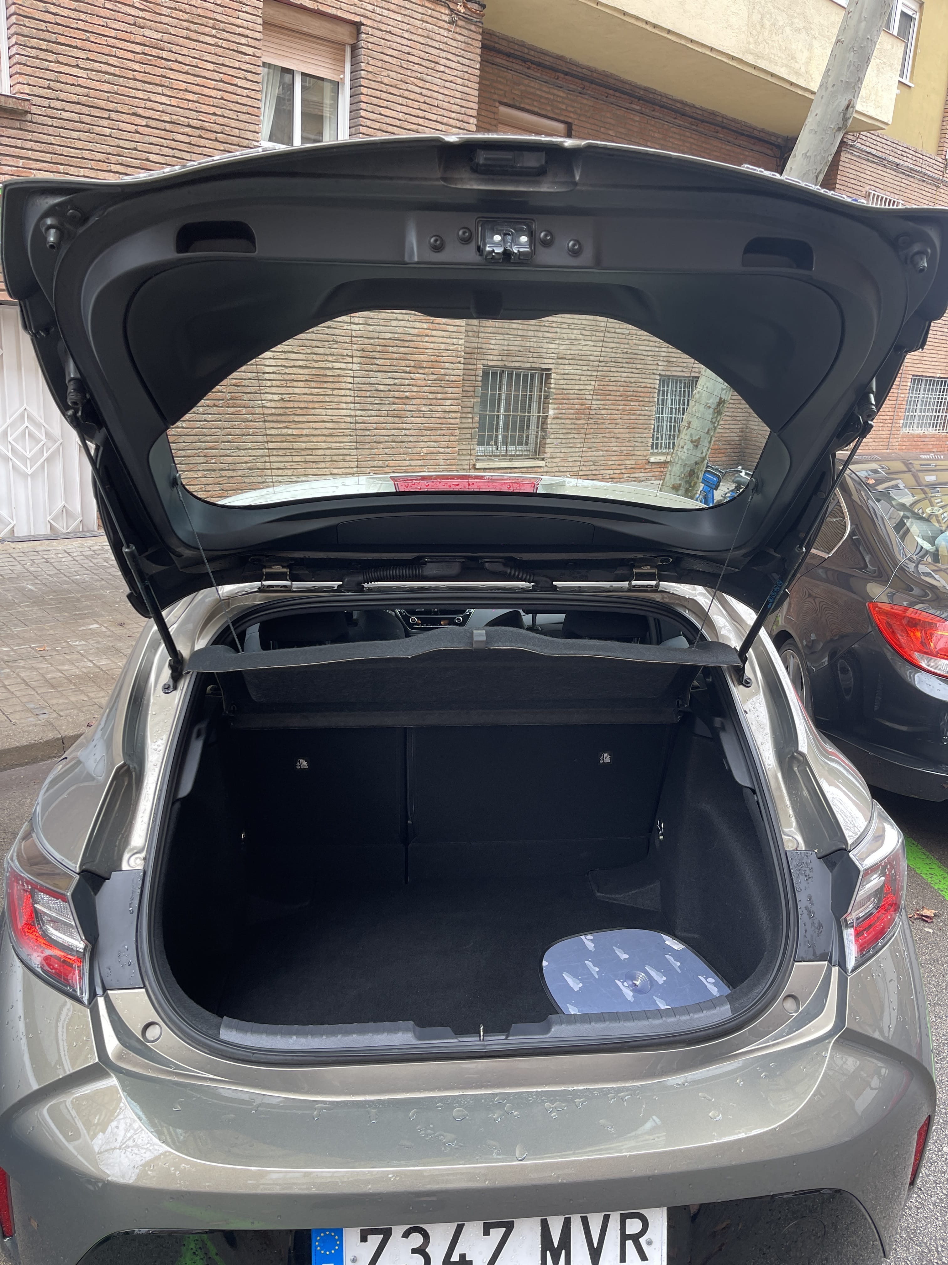 Toyota Corolla Híbrido Gasolina híbrido con Dashcam