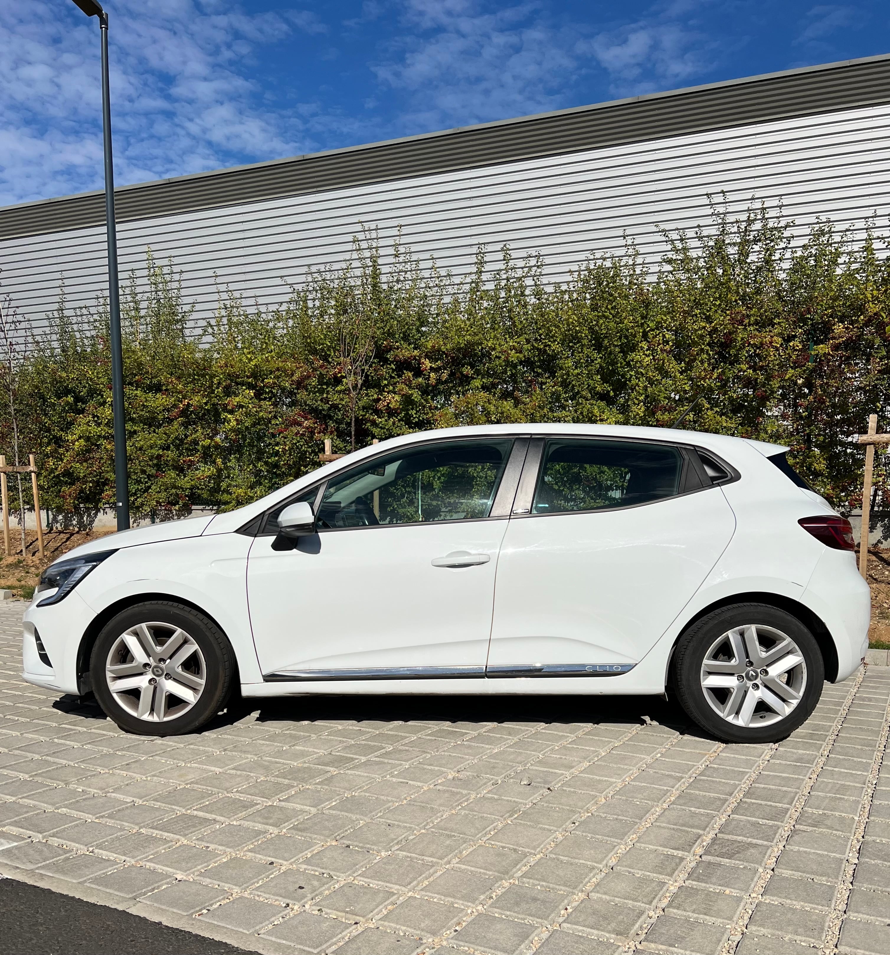 Renault Clio E-tech avec Climatisation