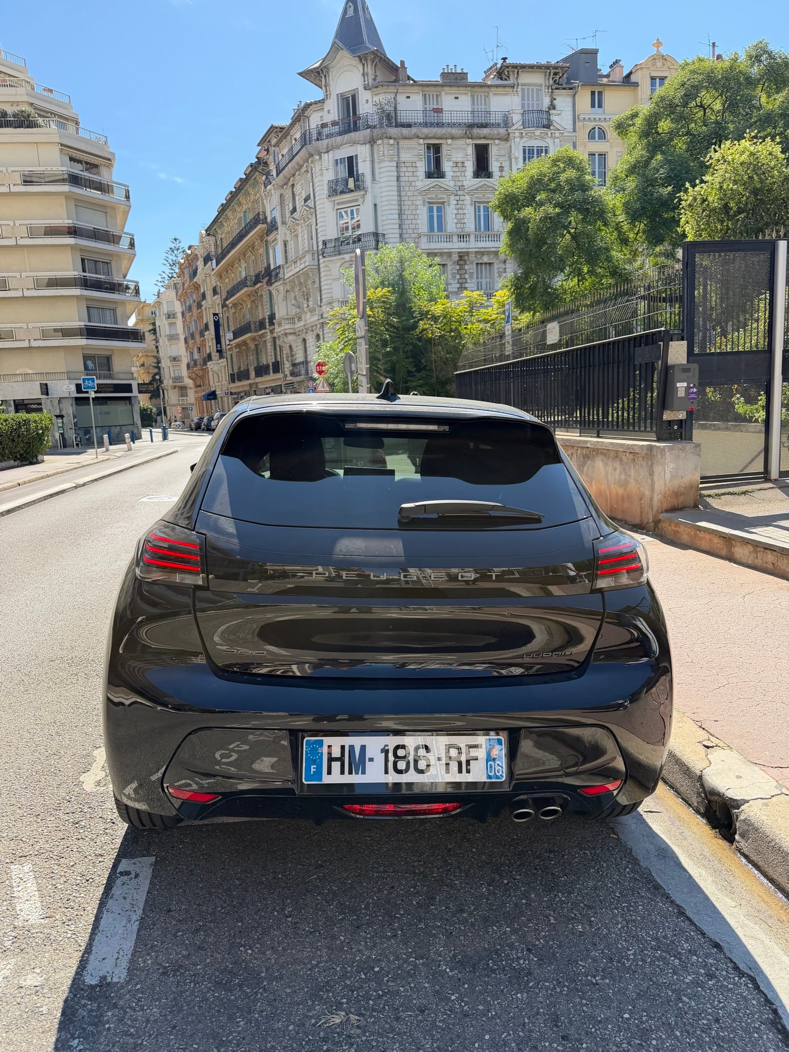 Peugeot 208 Hybride / essence 95 met Cruise control