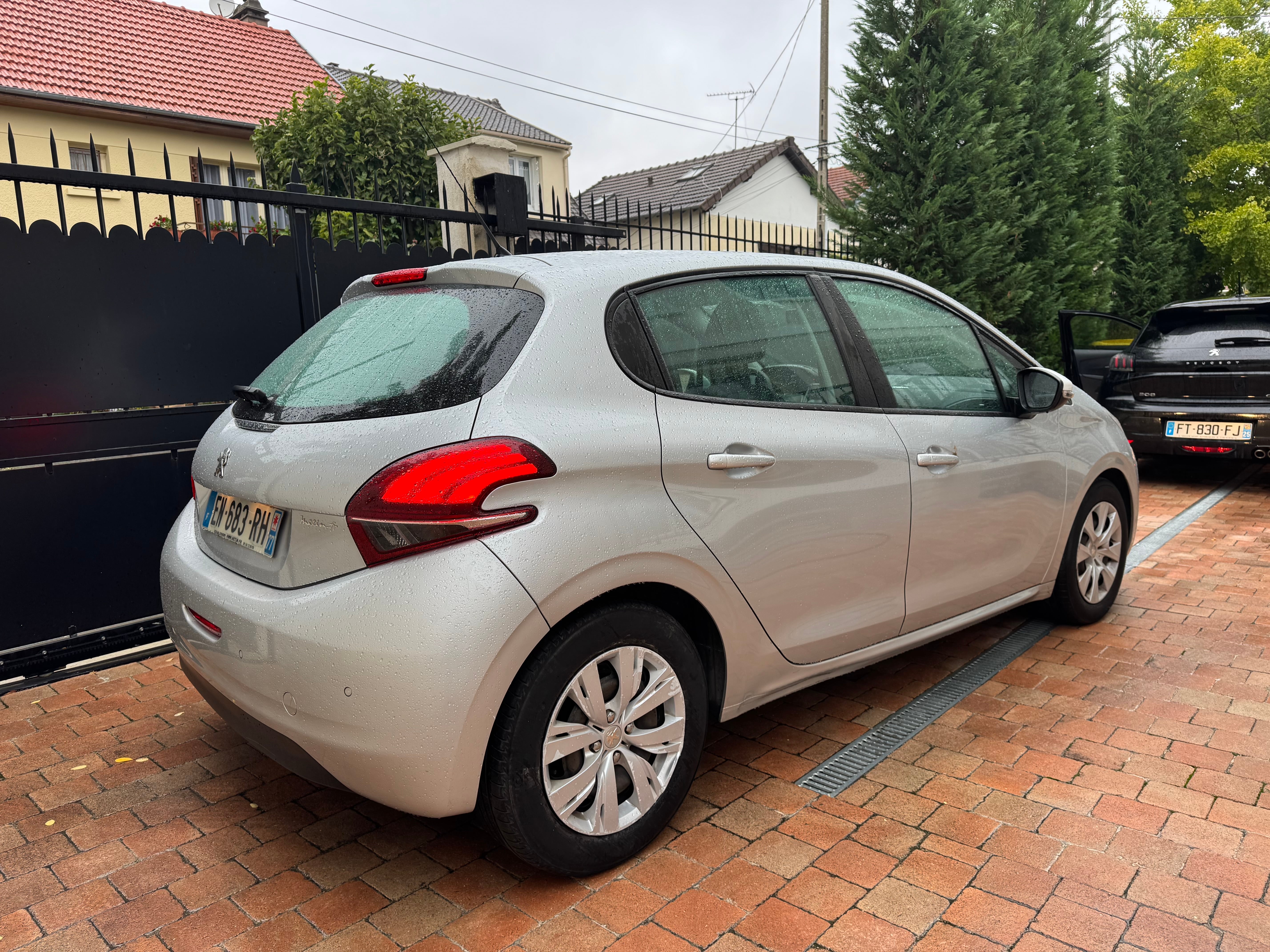 Peugeot 208 avec Climatisation