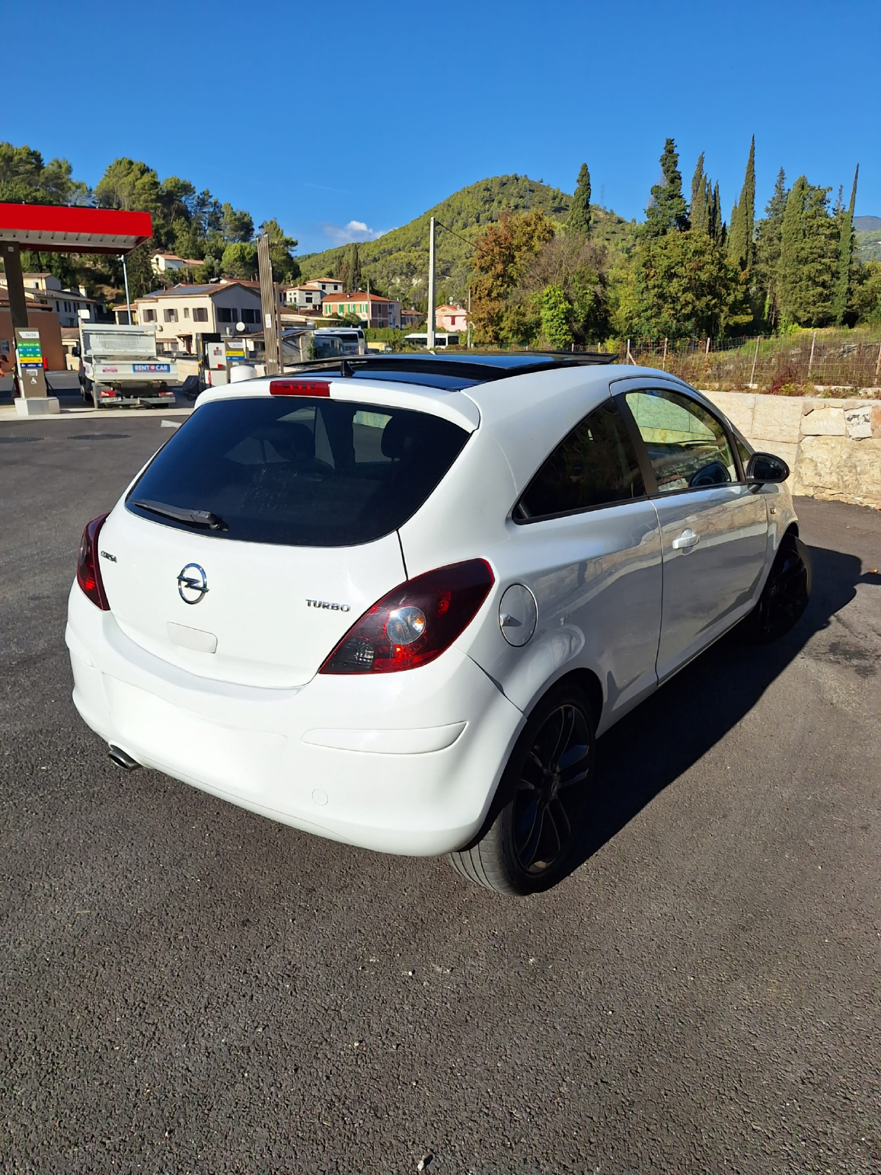 Opel Corsa 1.0 120, 2013, Essence 95