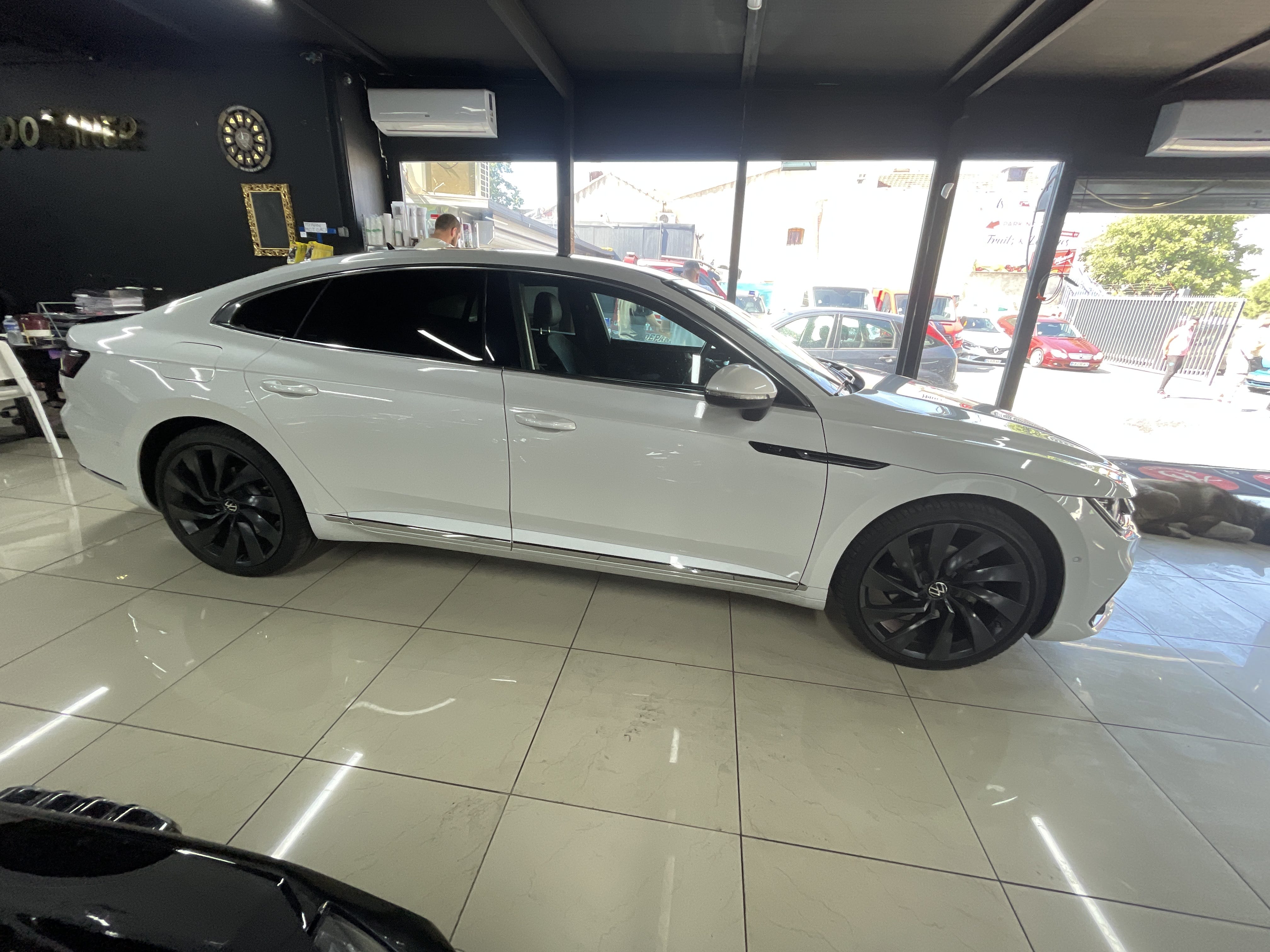 Volkswagen Arteon met Airco