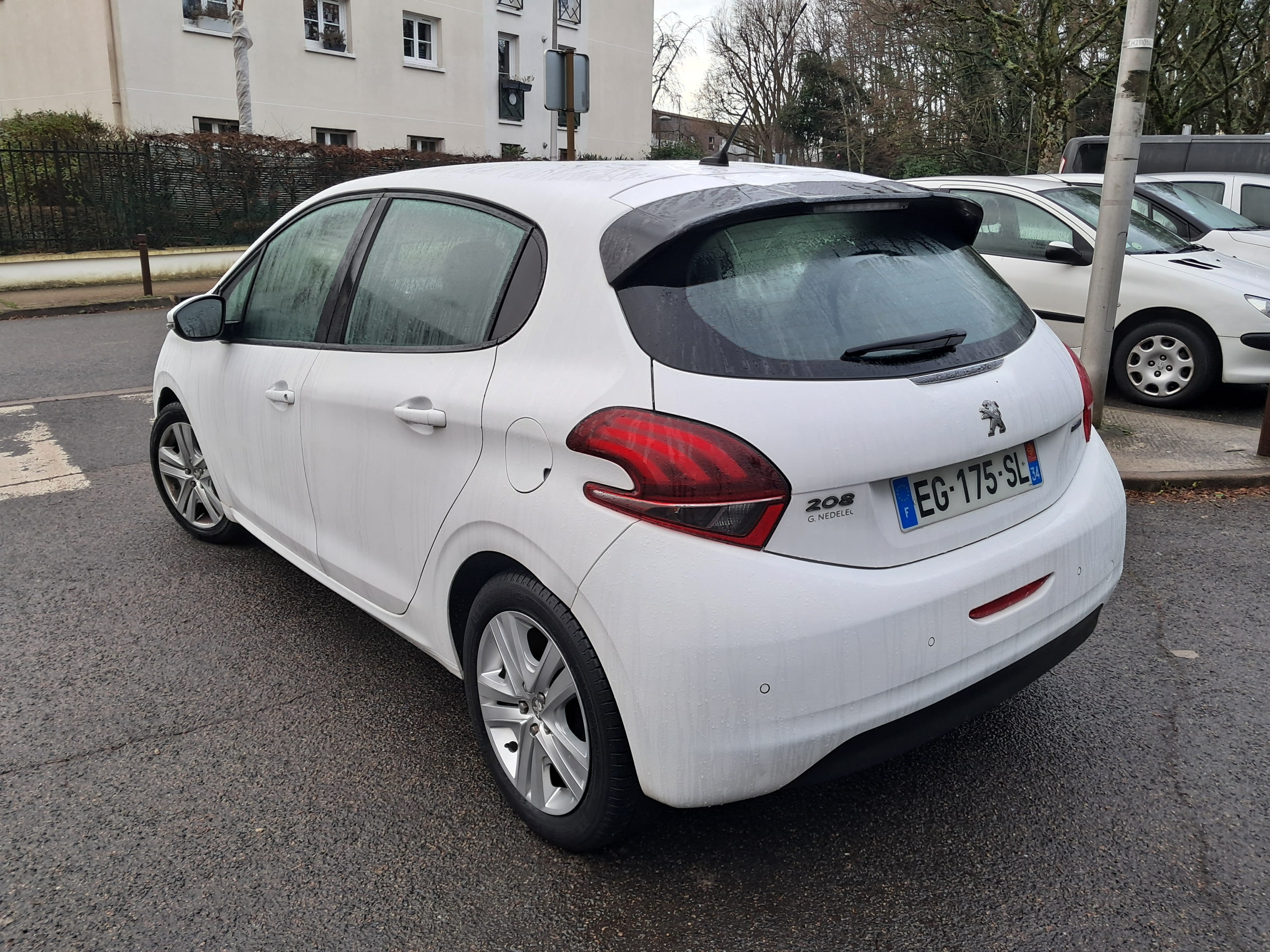 Peugeot 208 avec GPS