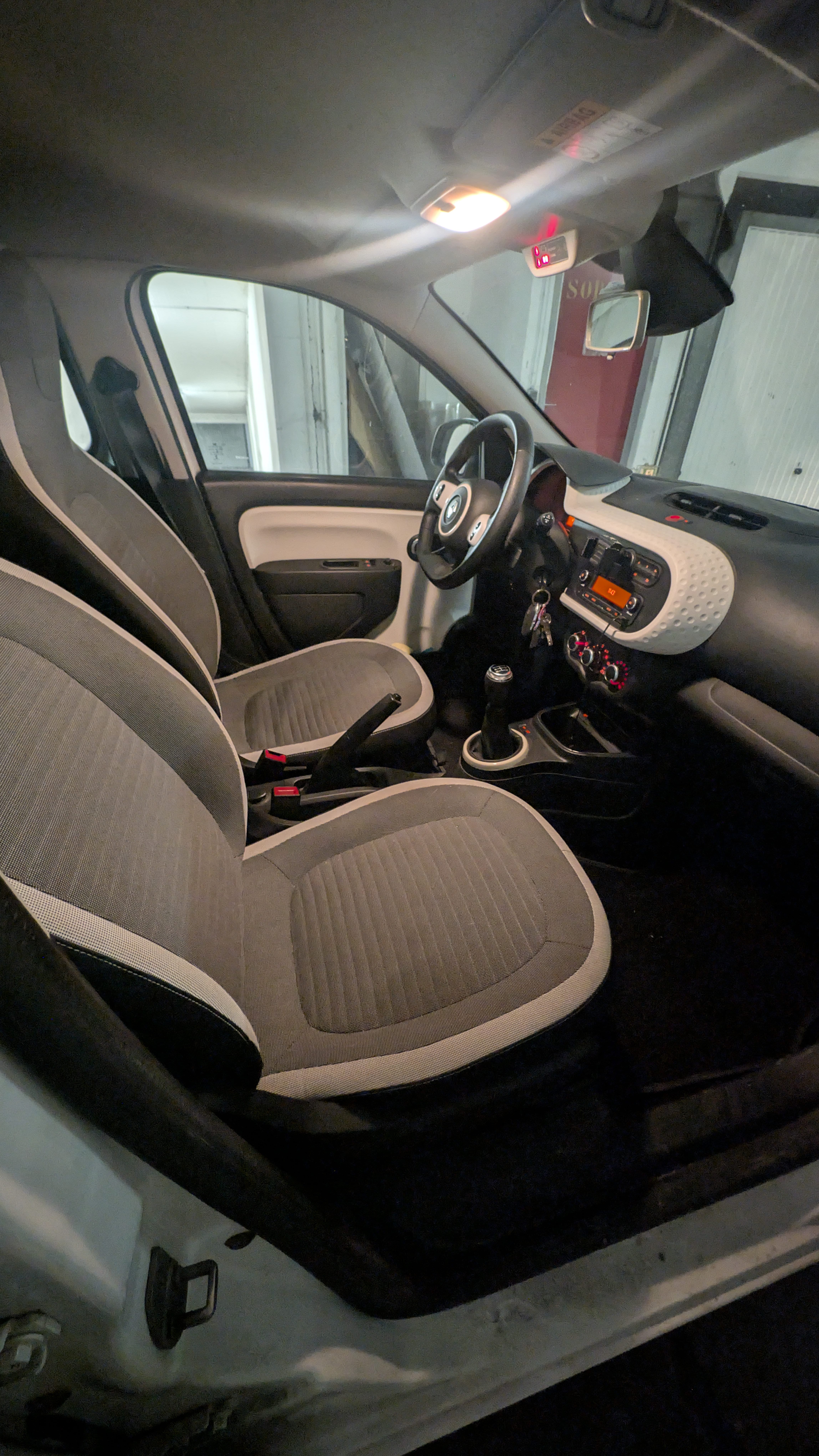 Renault Twingo avec Port USB