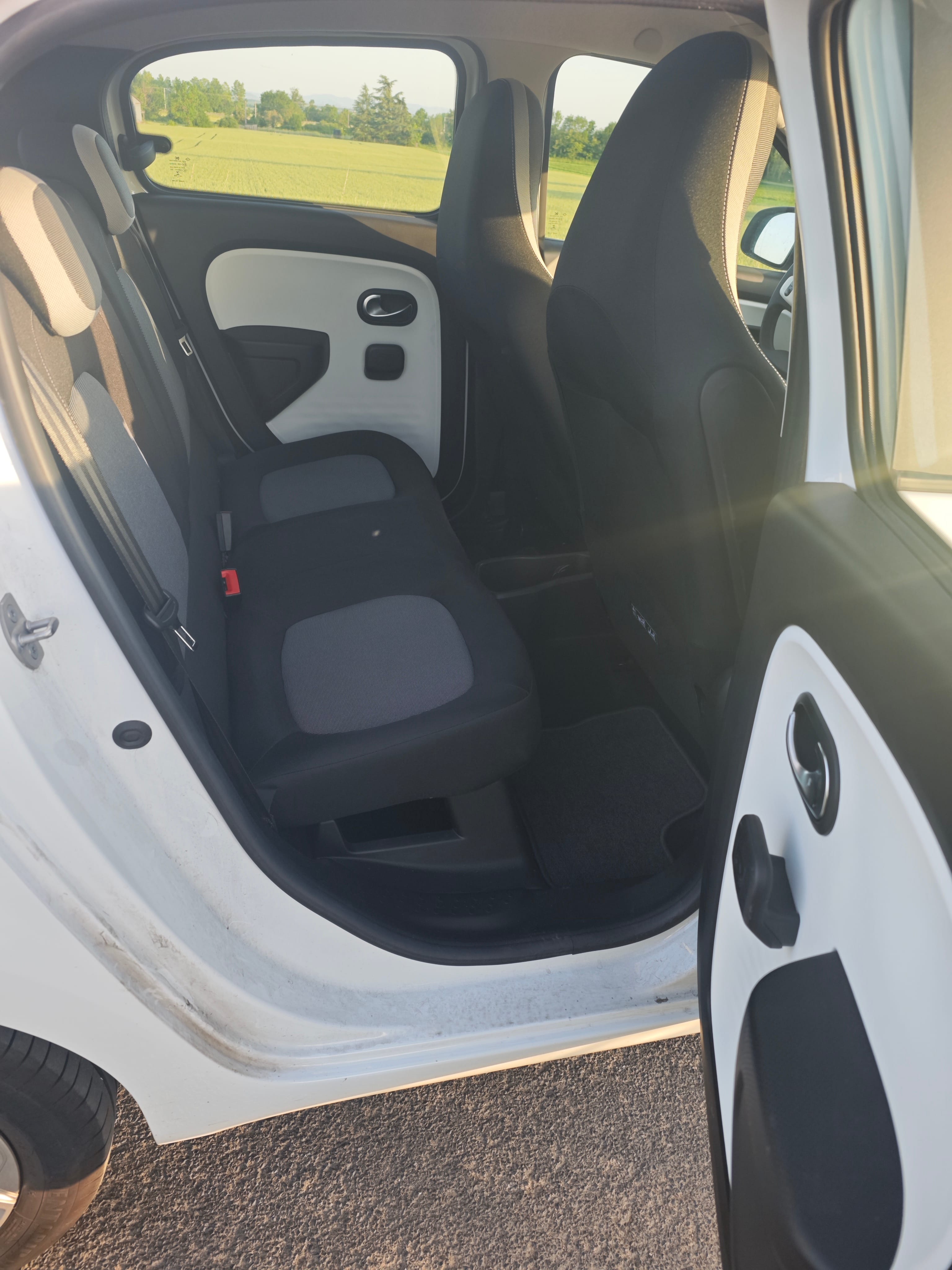 Renault Twingo III 0.9 TCe avec Port USB