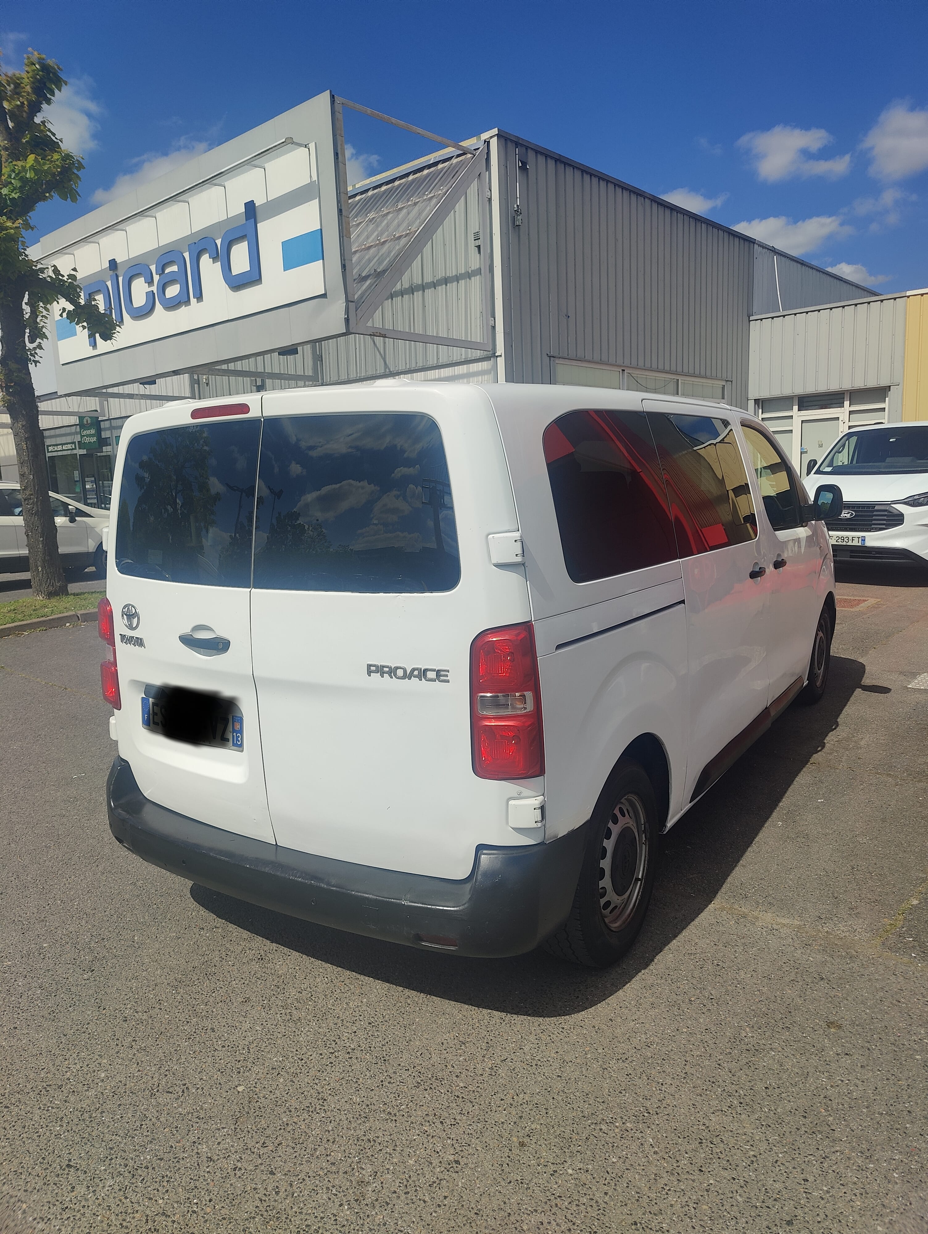 Toyota Proace Verso avec Régulateur de vitesse