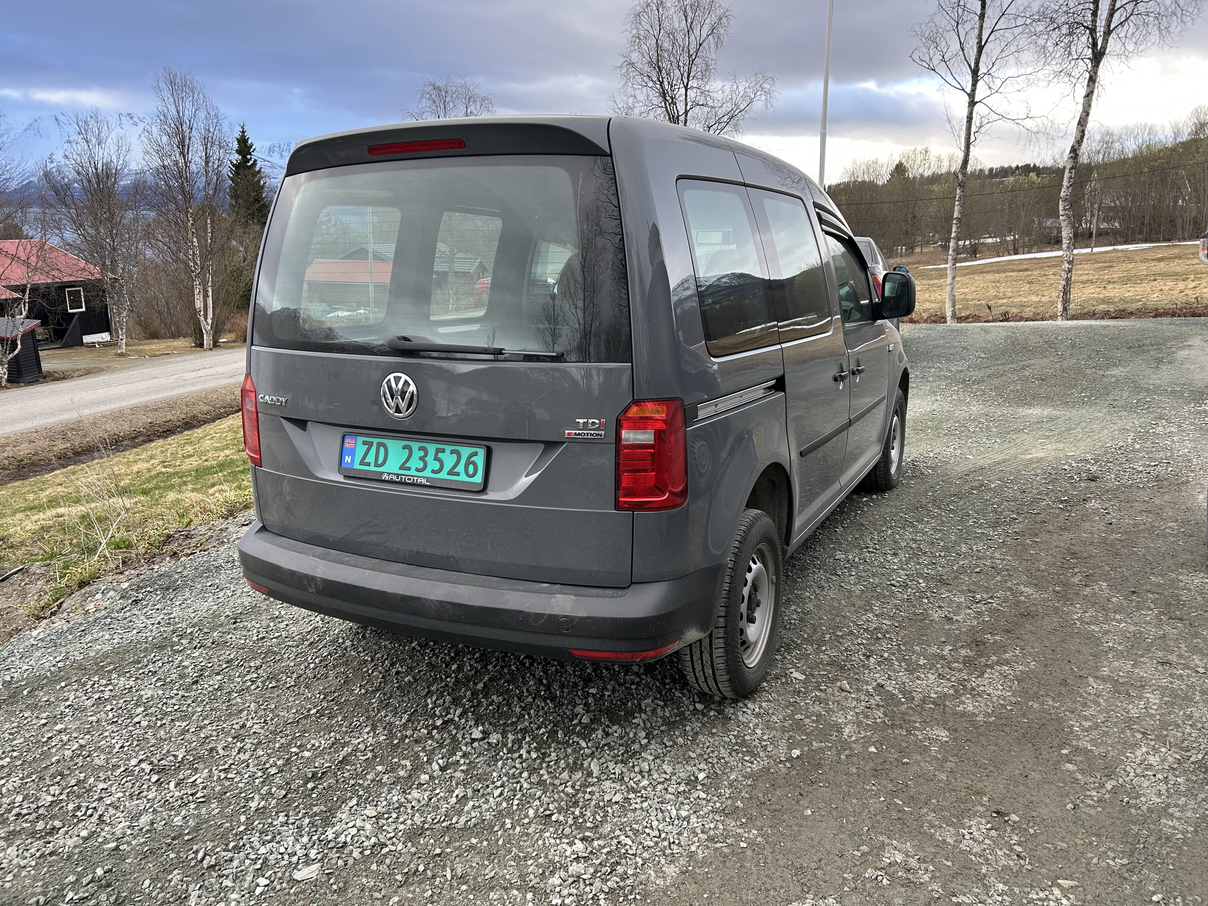 Volkswagen Caddy Varebil med Firehjulstrekk