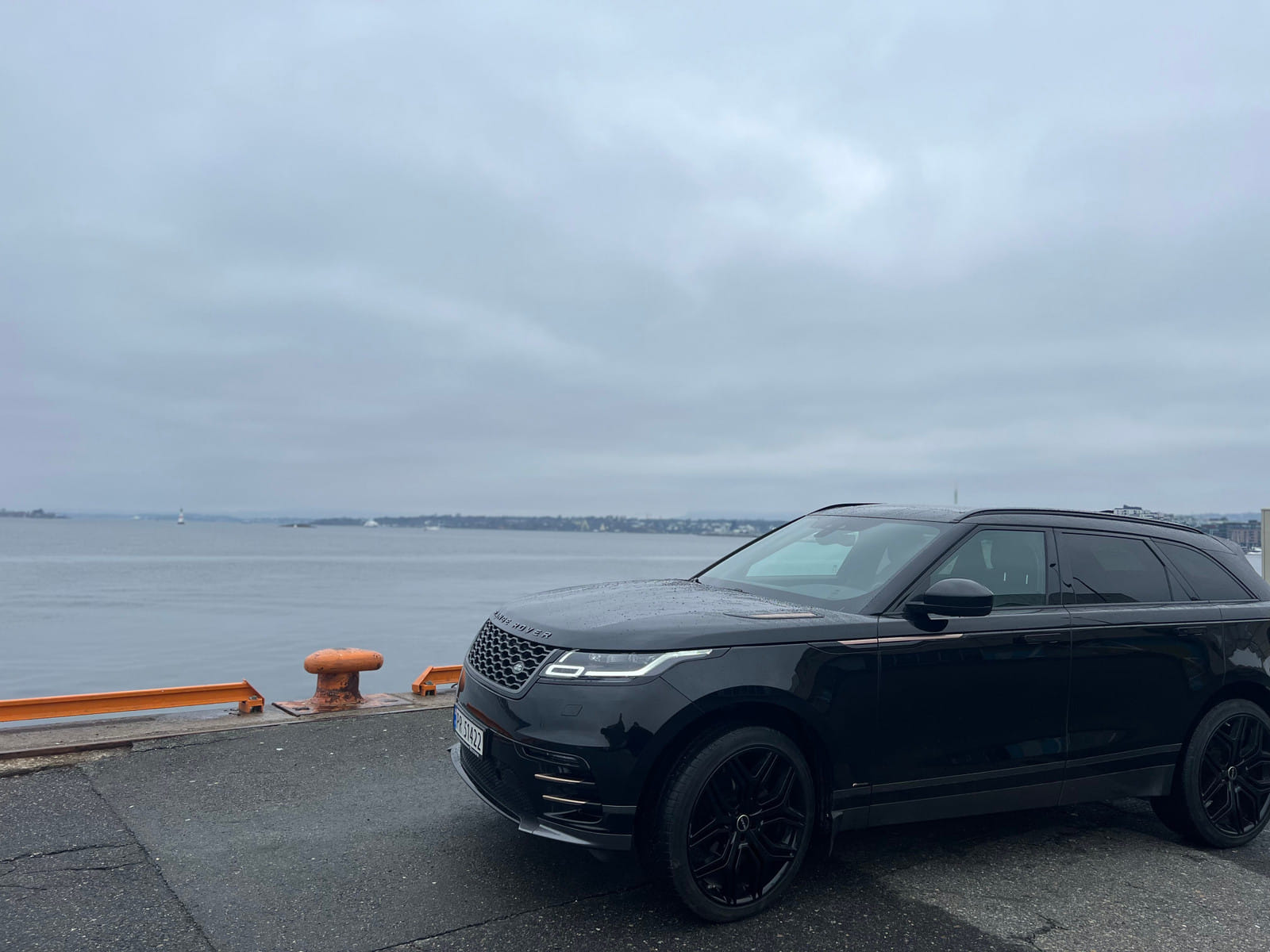 Land-Rover Range Rover Velar P250 R-Dynamic SE 2L Turbo med Babysete