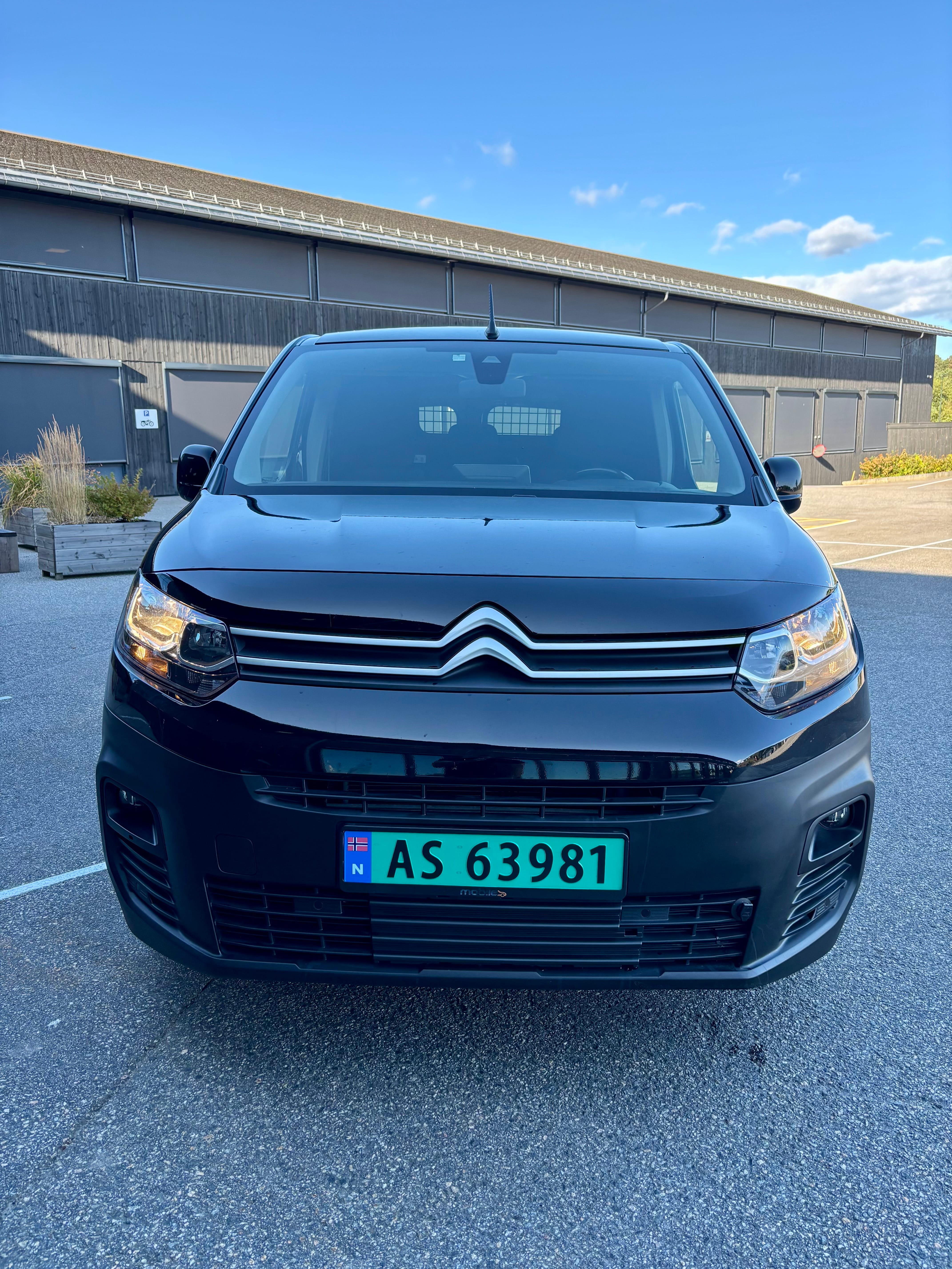 Citroen Berlingo med Vinterdekk