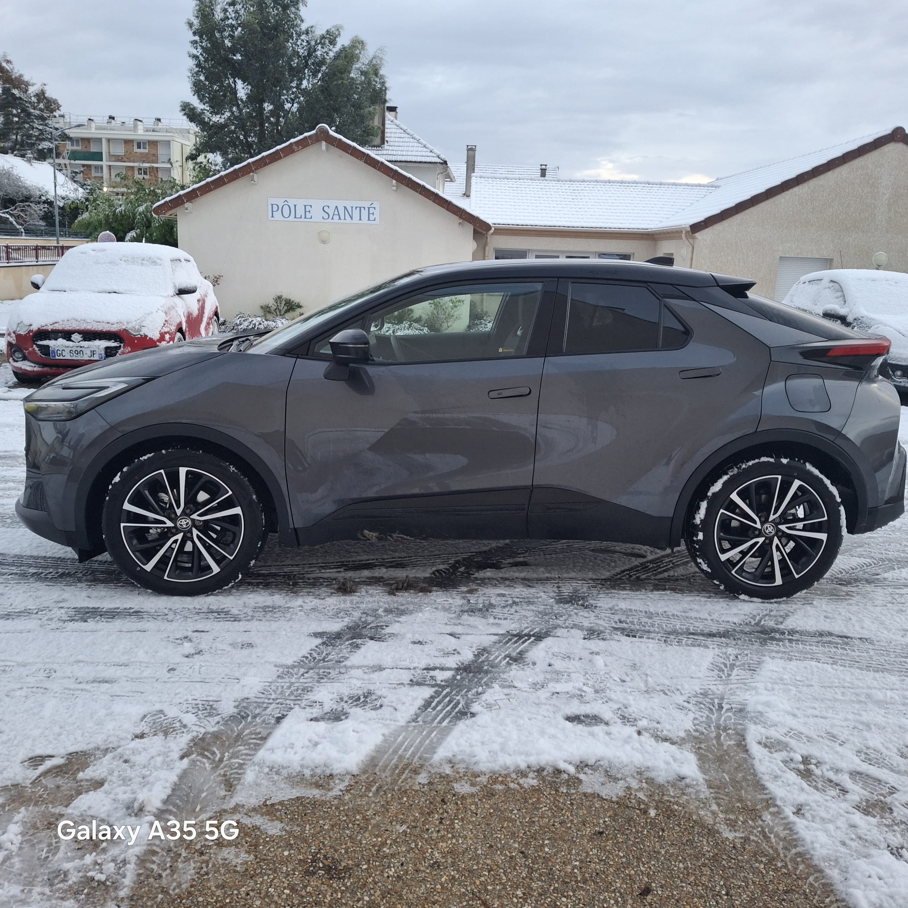 Toyota C-HR avec GPS
