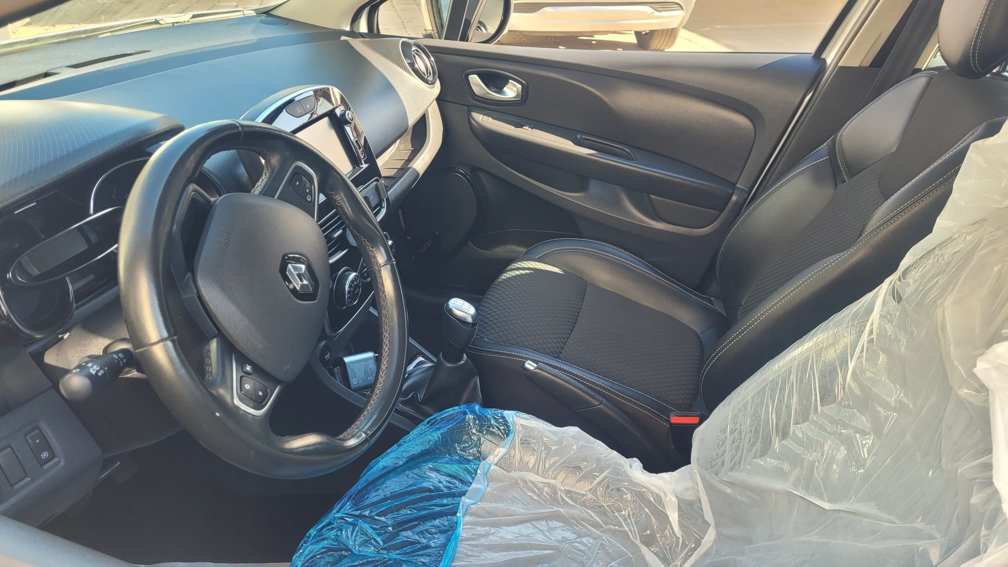 Renault Clio avec GPS