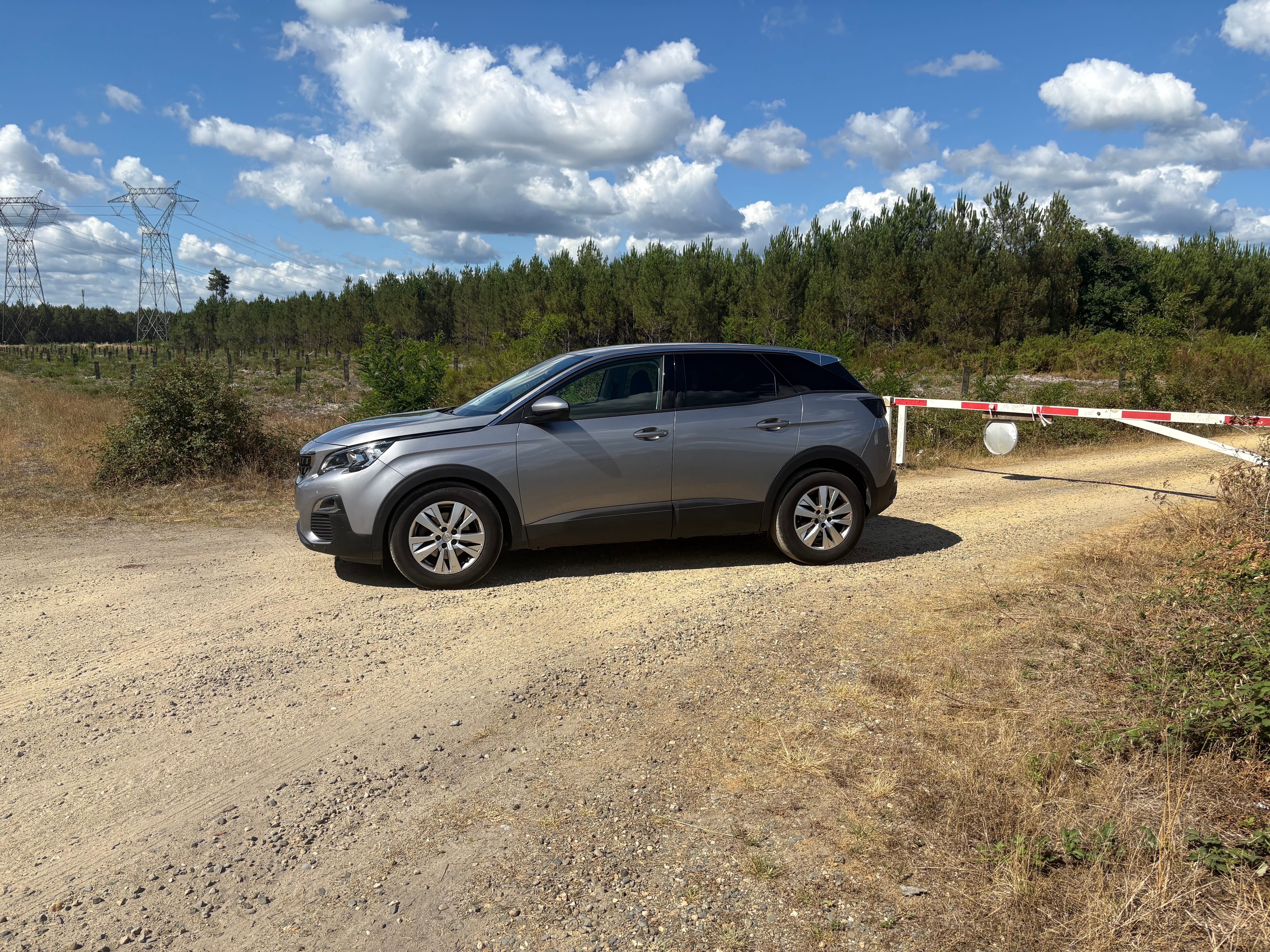 Peugeot 3008 Boite AUTOMATIQUE 130 ch essence avec Climatisation