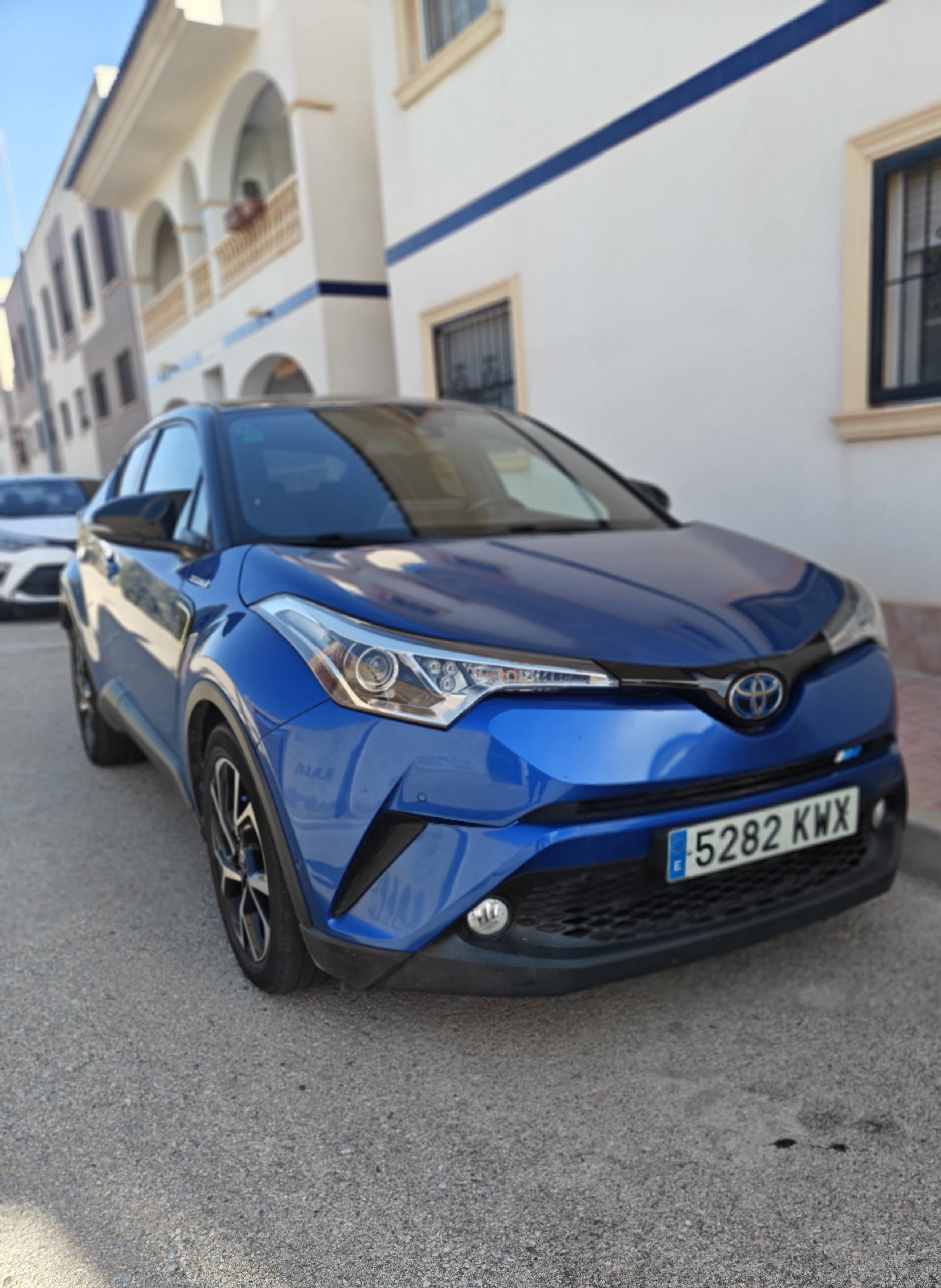 Toyota C-HR, 2019, Gasolina 95 / Eléctrico (híbrido), Automático