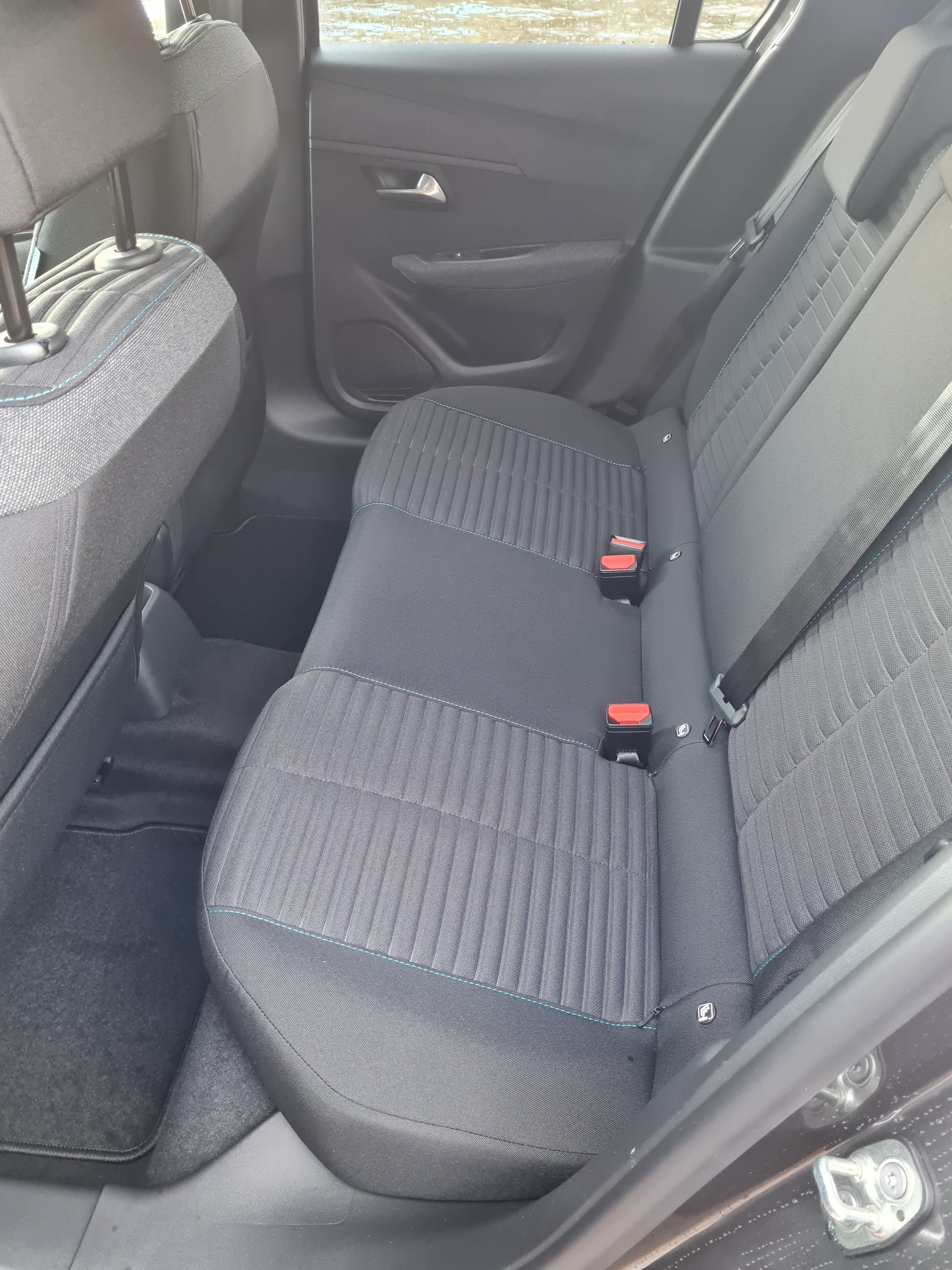 Peugeot 208 Style Boite Auto (GC163) (Clim, Connectivité smartphone, Camera recul, ...) #