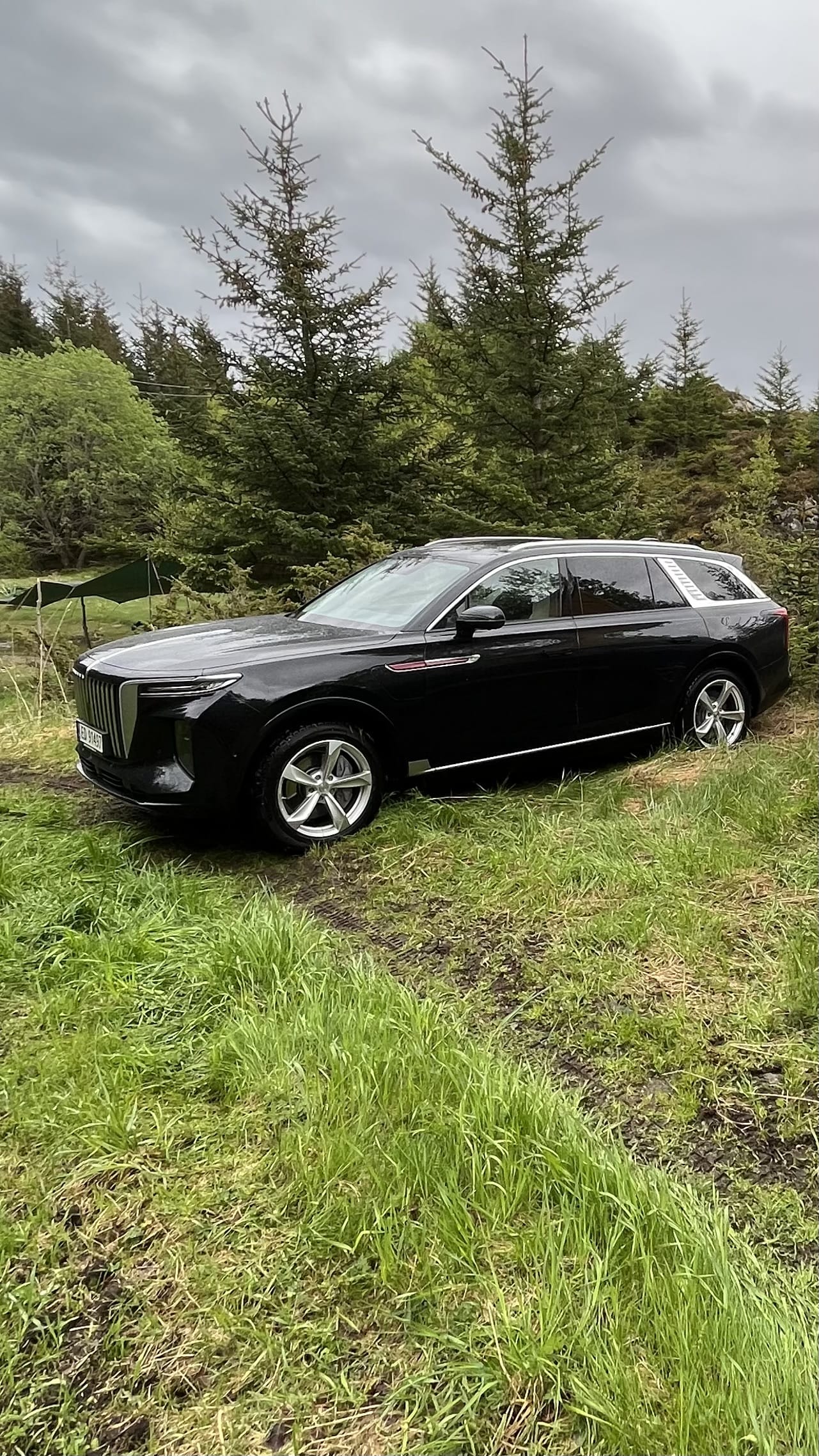 Hongqi E-HS9 Stor luksus SUV med enorm bagasjeplass! with Air conditioning