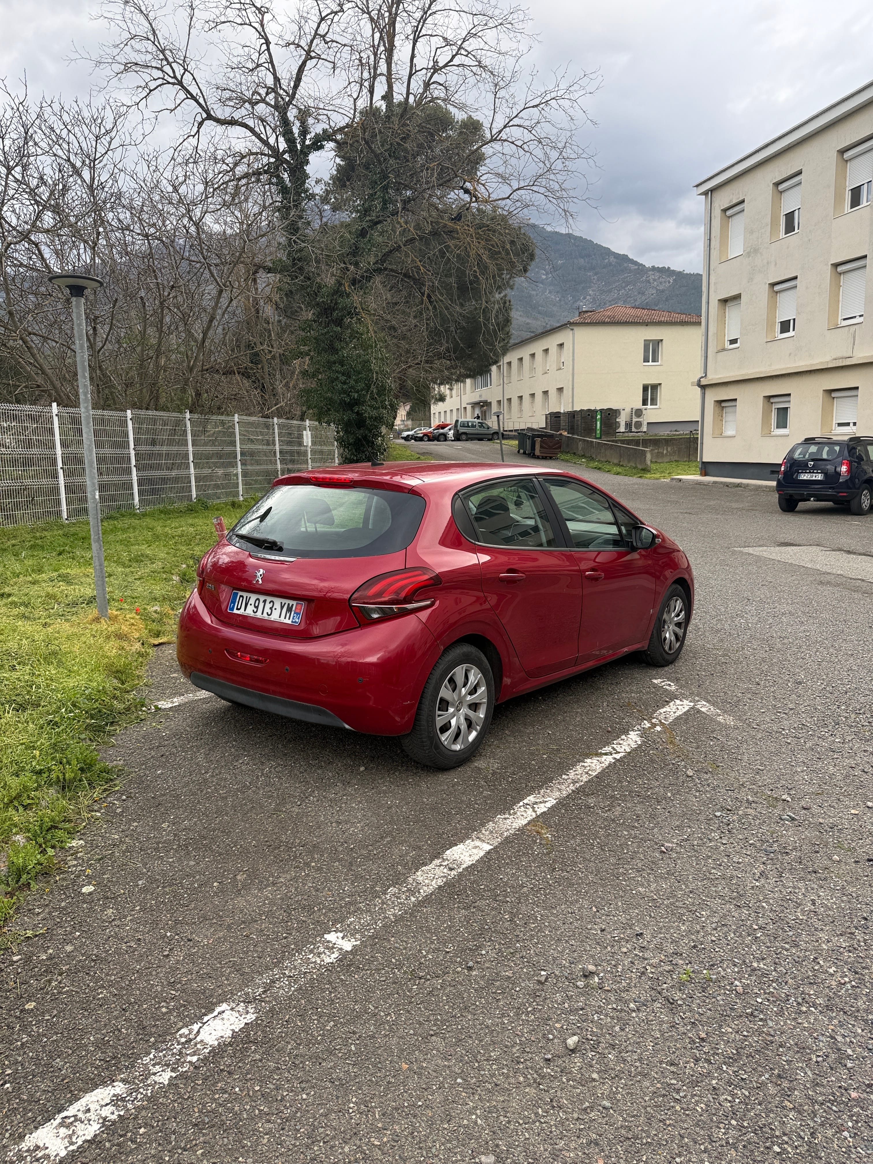 Peugeot 208 avec GPS