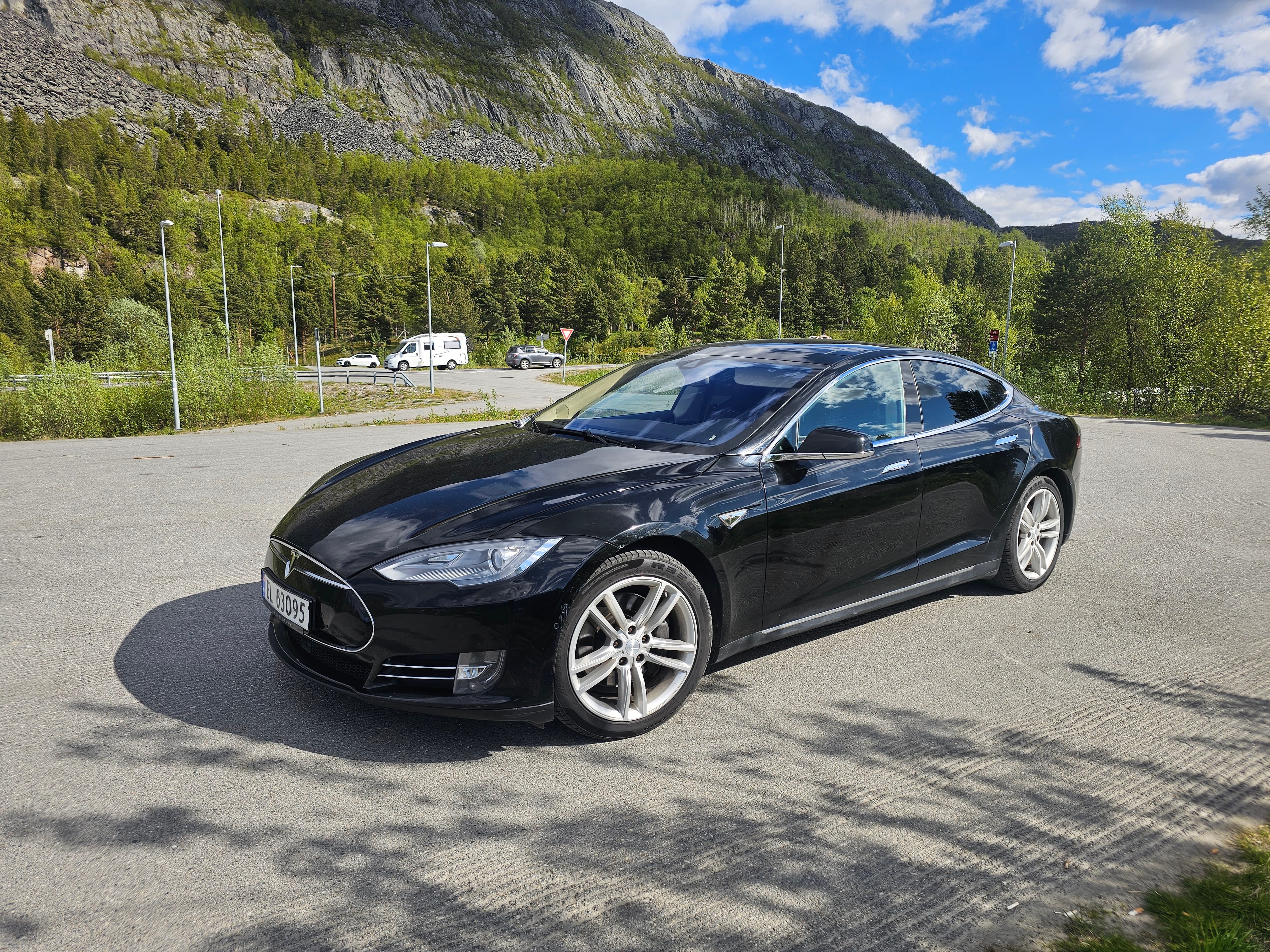 Tesla Model S, 2015, Elektrisk, automatisk