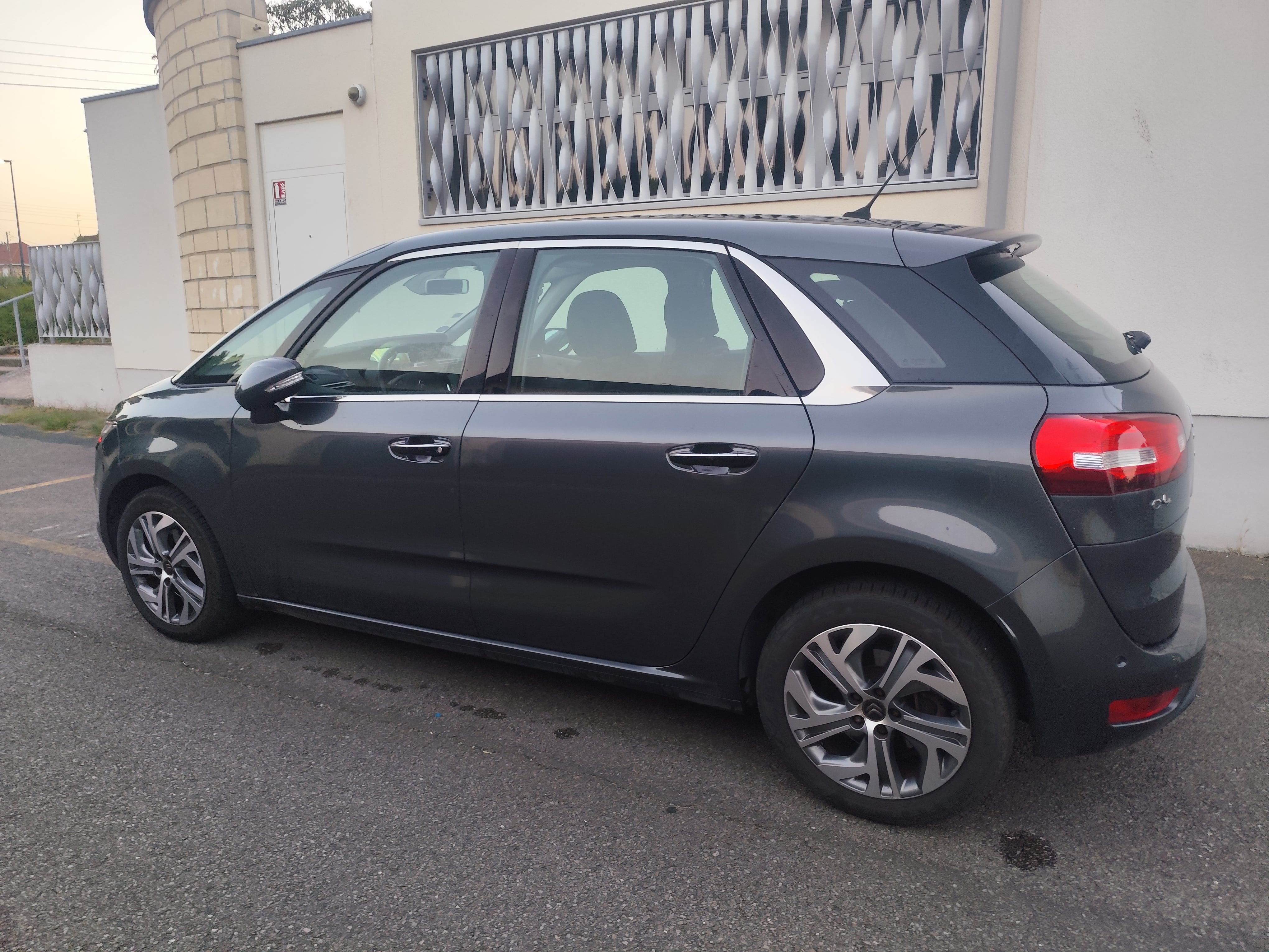 Citroen C4 Picasso avec Climatisation