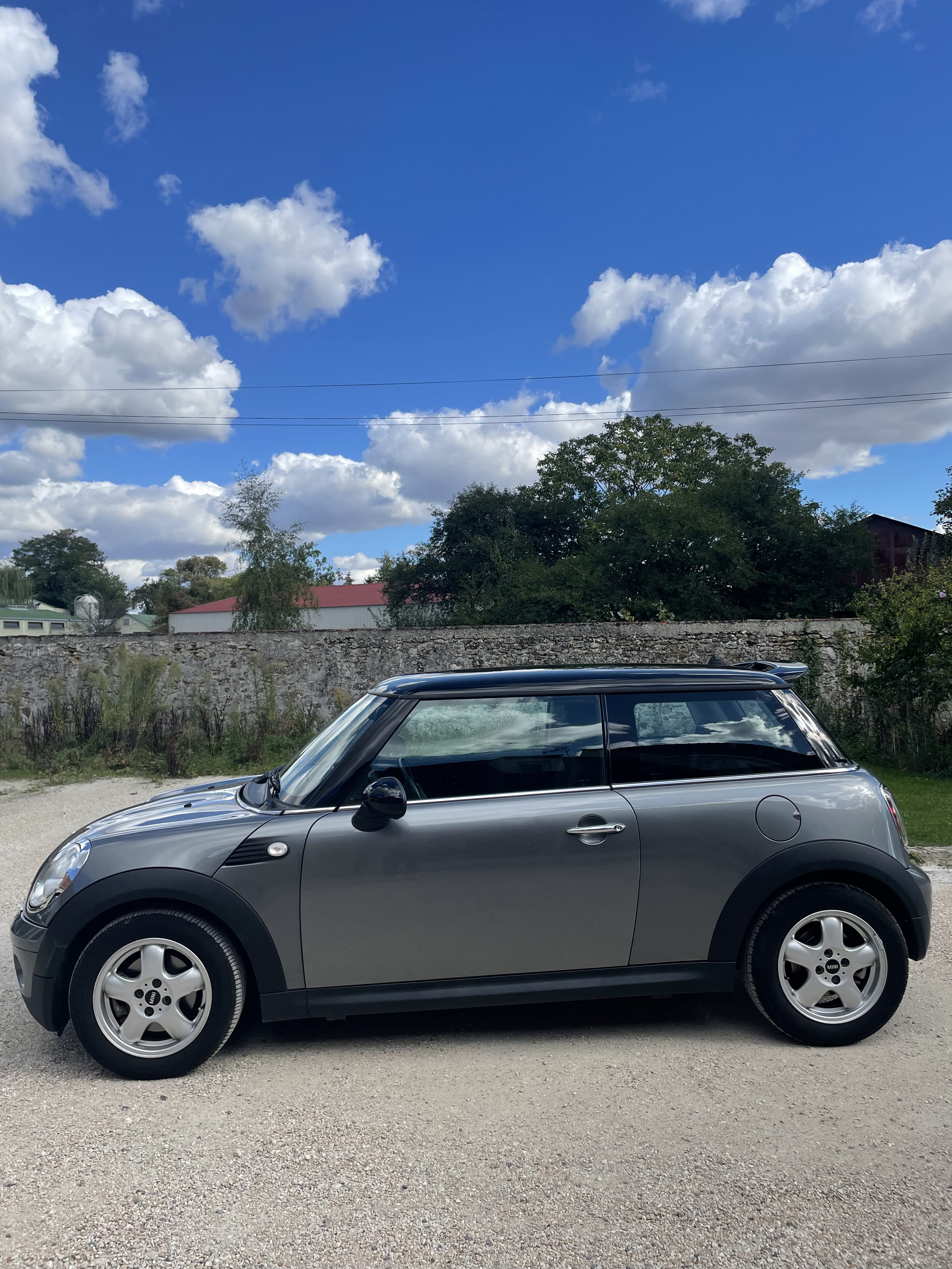 Mini Cooper 3 portes with Air conditioning