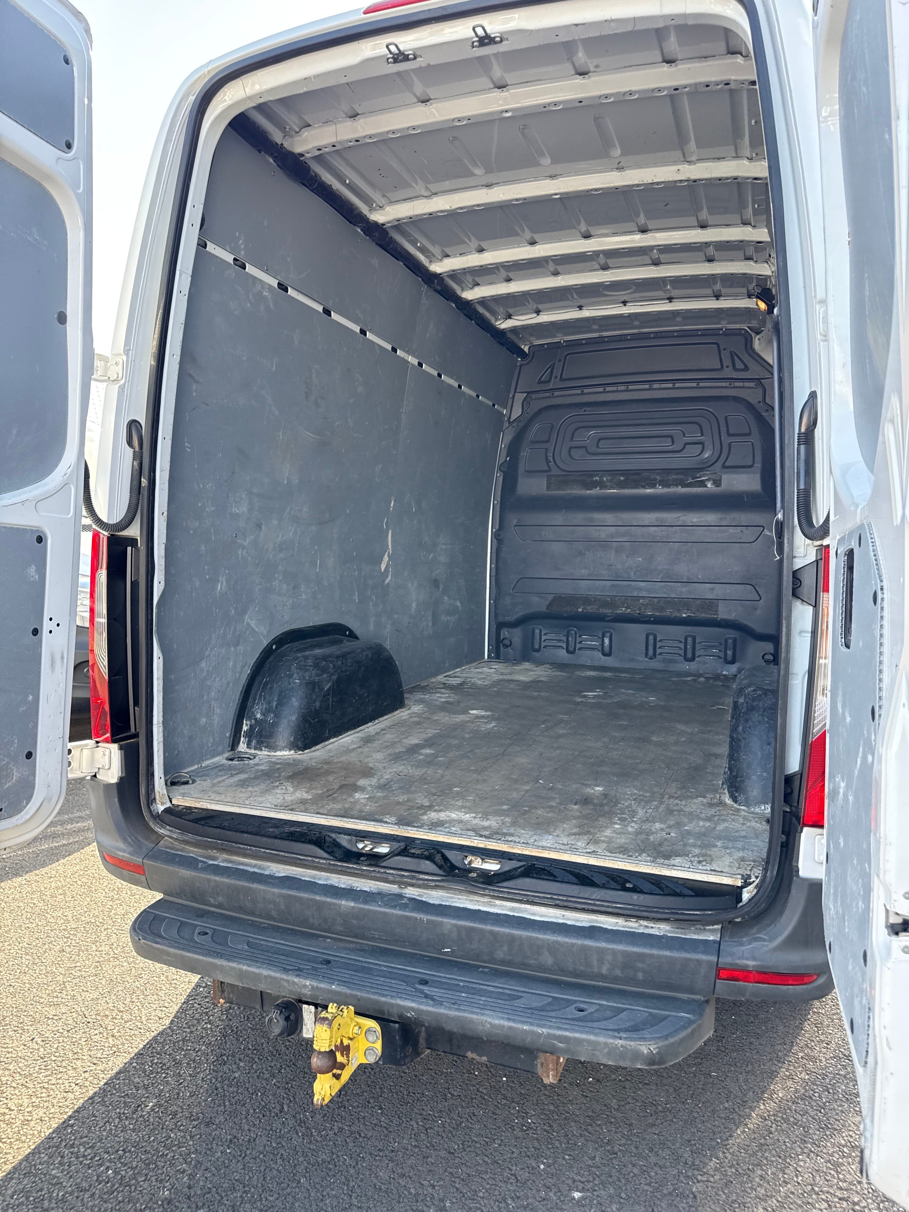 Mercedes-Benz Sprinter avec GPS