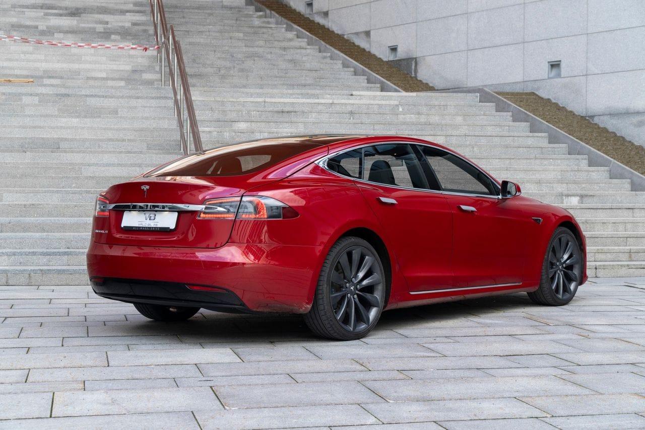 Tesla Model S med Aircondition