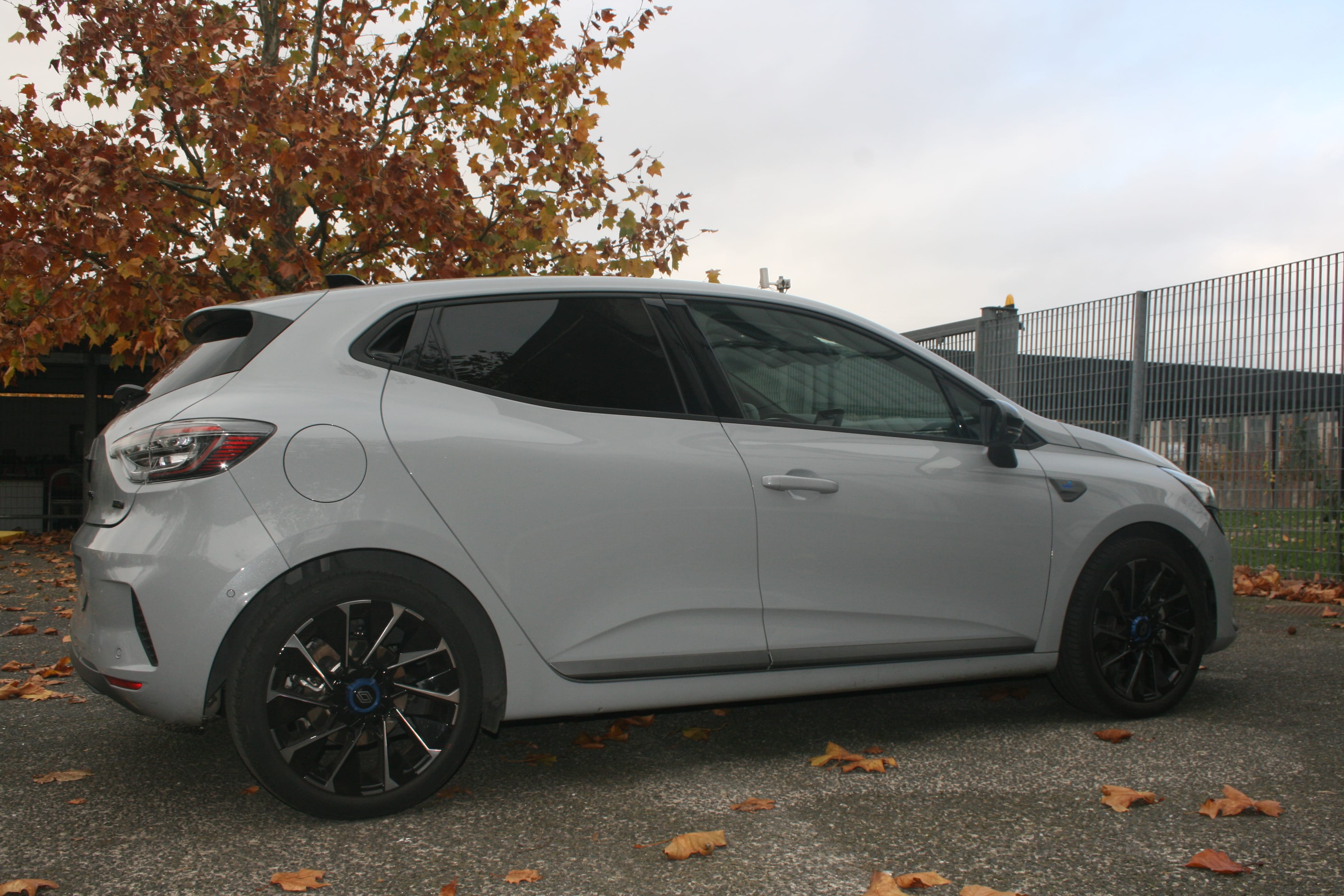 Renault Clio E-tech avec GPS