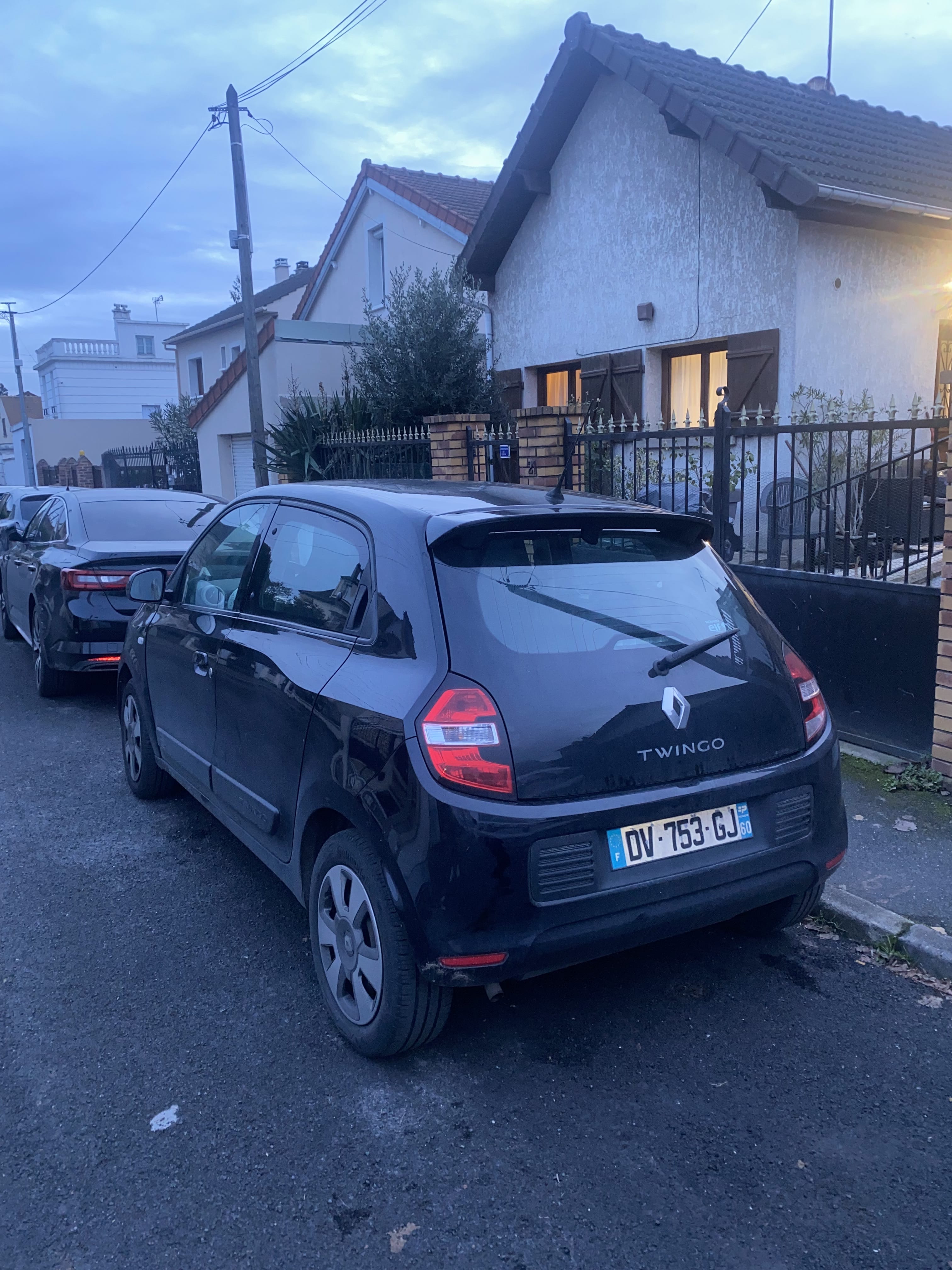 Renault Twingo III avec Entrée audio / iPod
