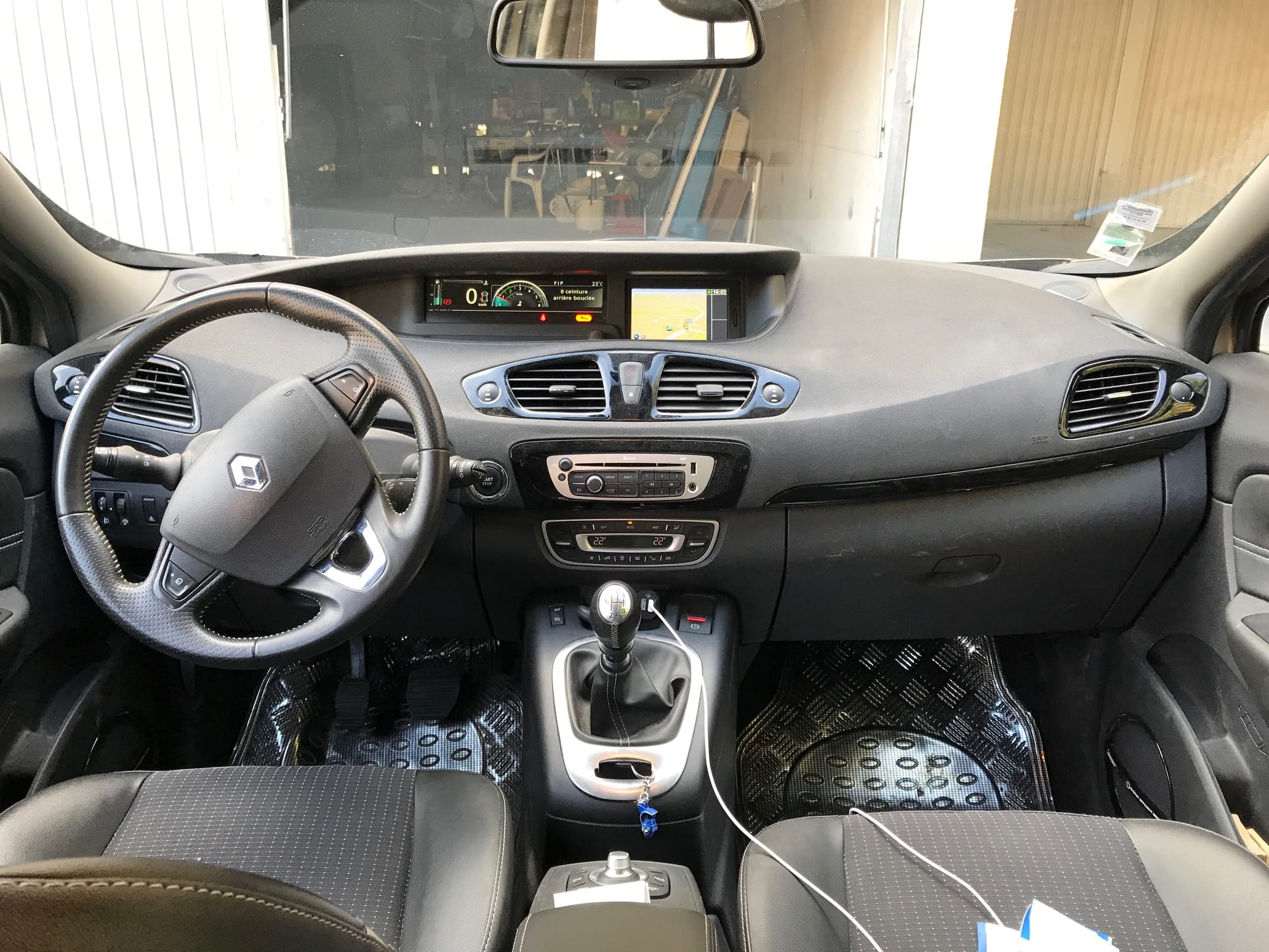 Renault Grand Scenic Modele 130 Cv Bose (qualité audio exceptionnelle) avec Régulateur de vitesse