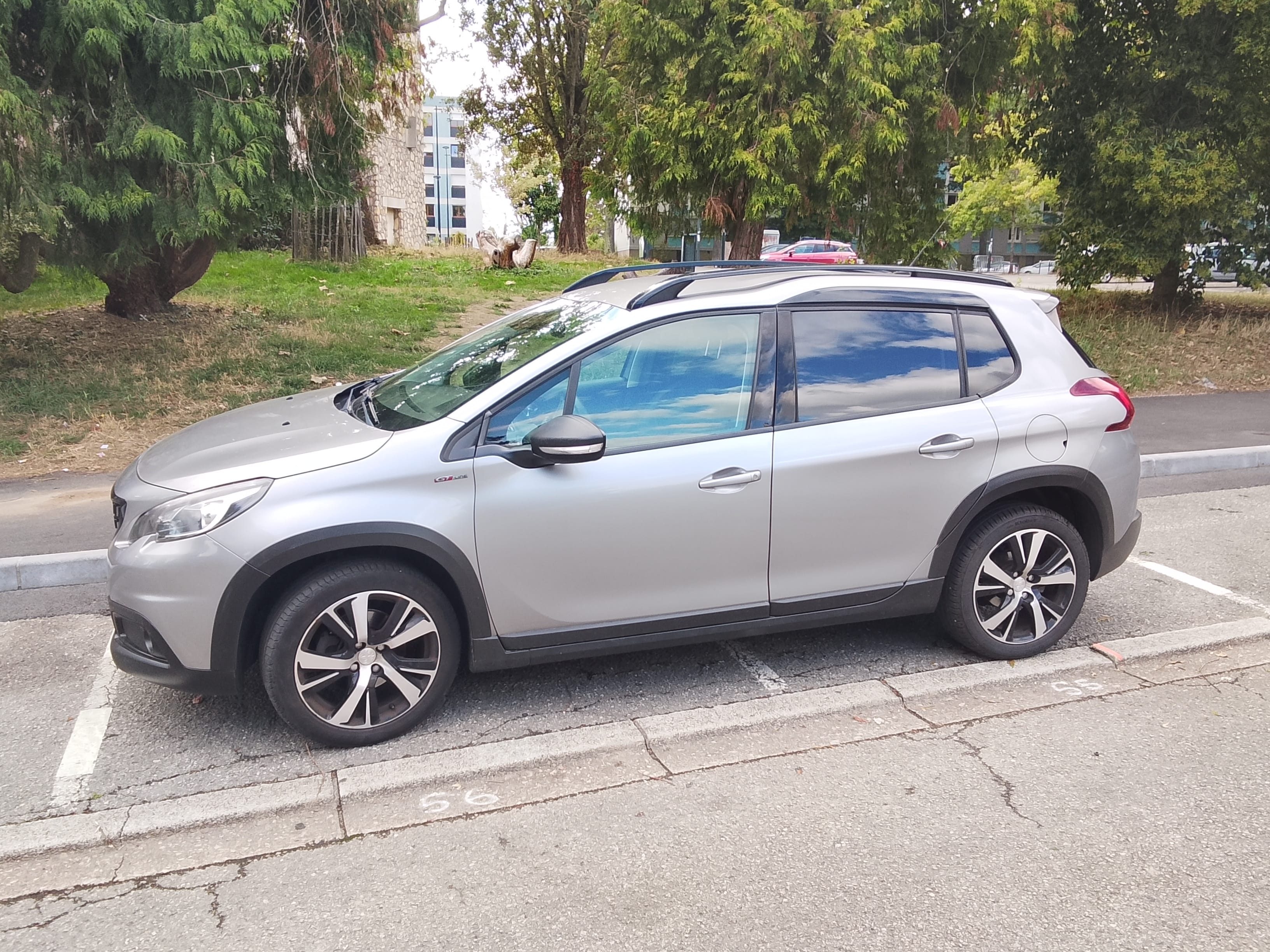 Peugeot 2008 avec Climatisation