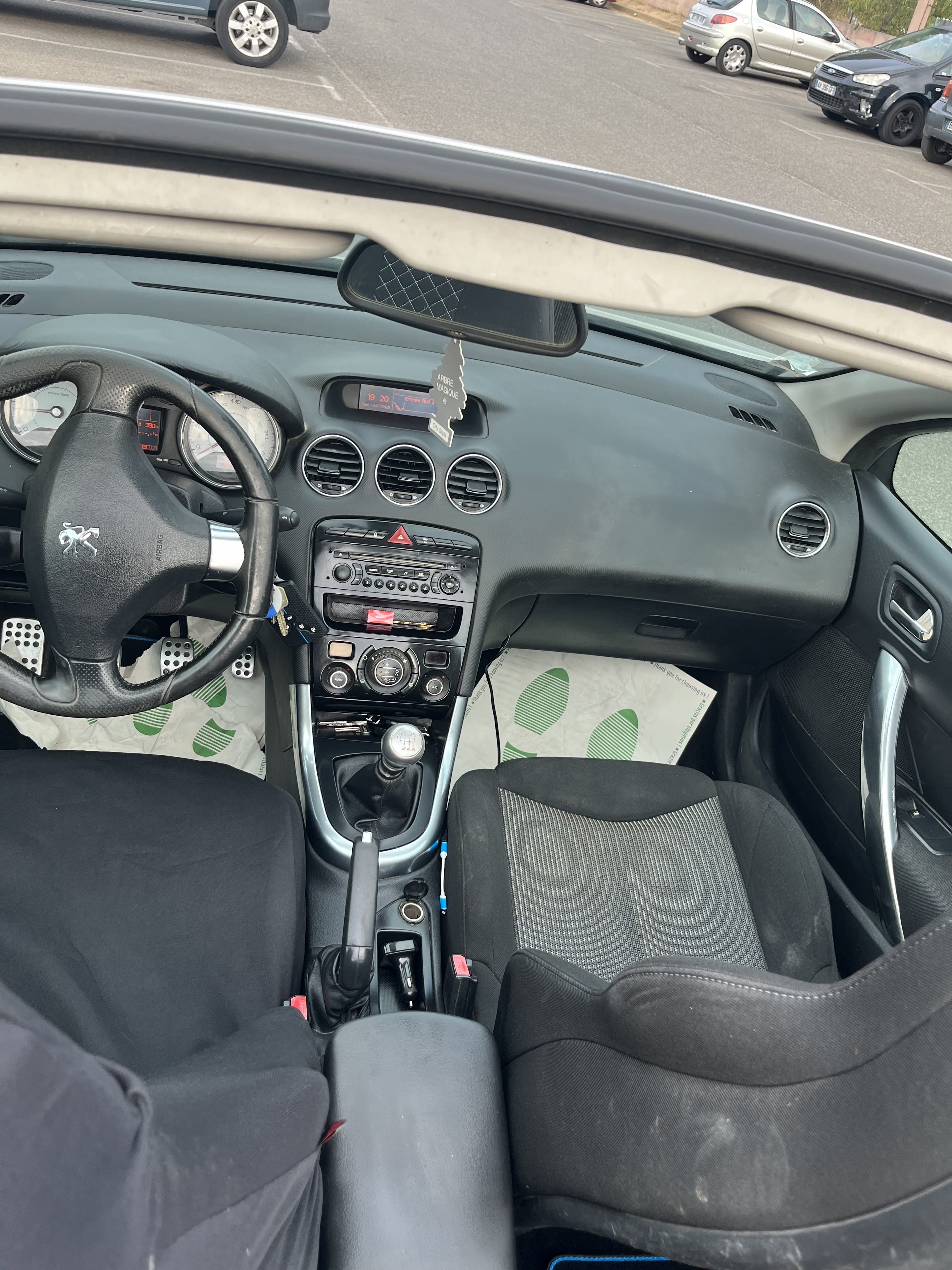 Peugeot 308 CC met Audio- / iPod-ingang