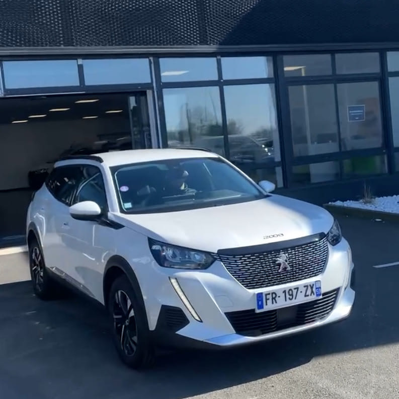 Peugeot e-2008 avec Climatisation