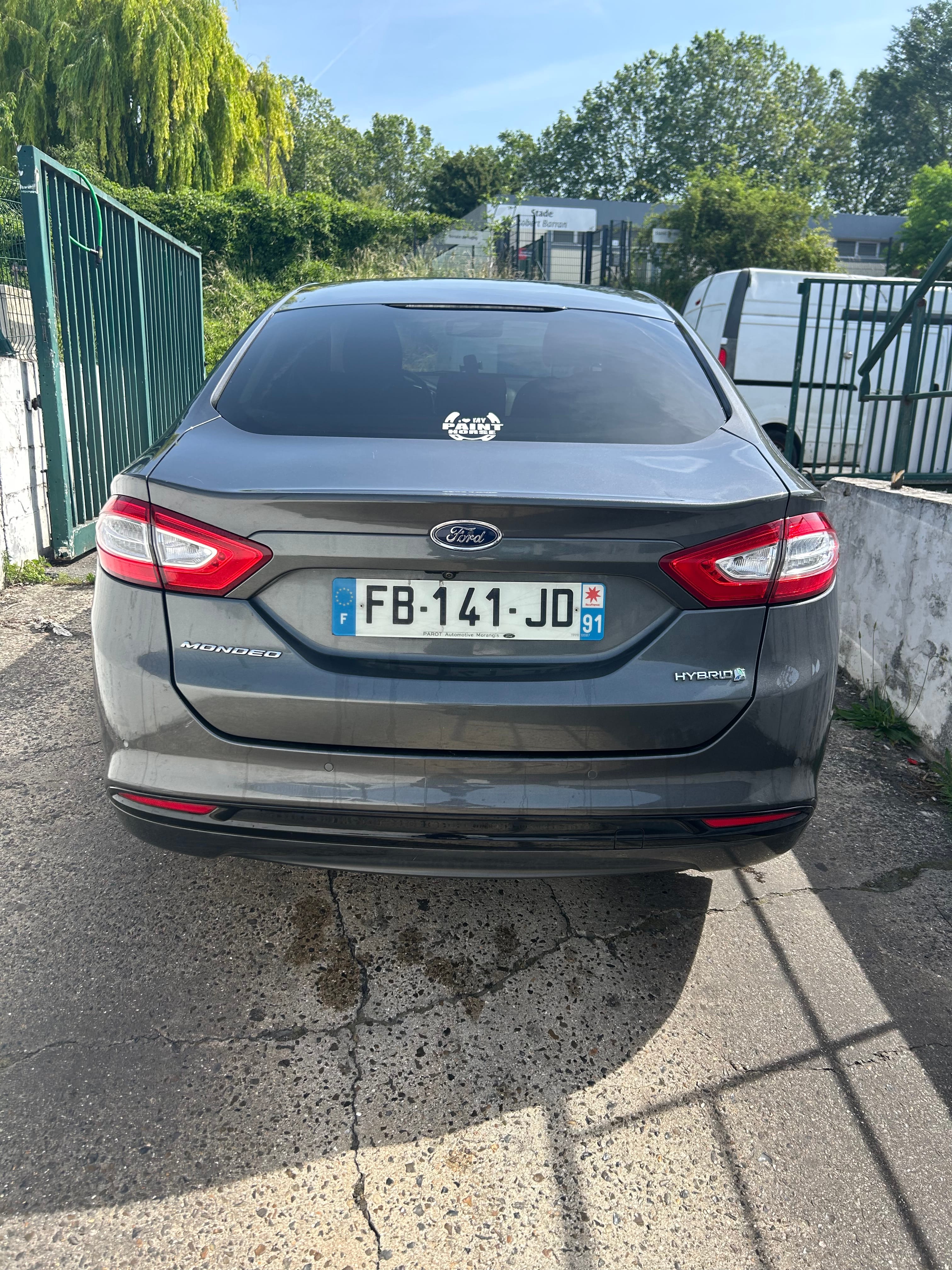 Ford Mondeo Hybride avec Caméra de recul