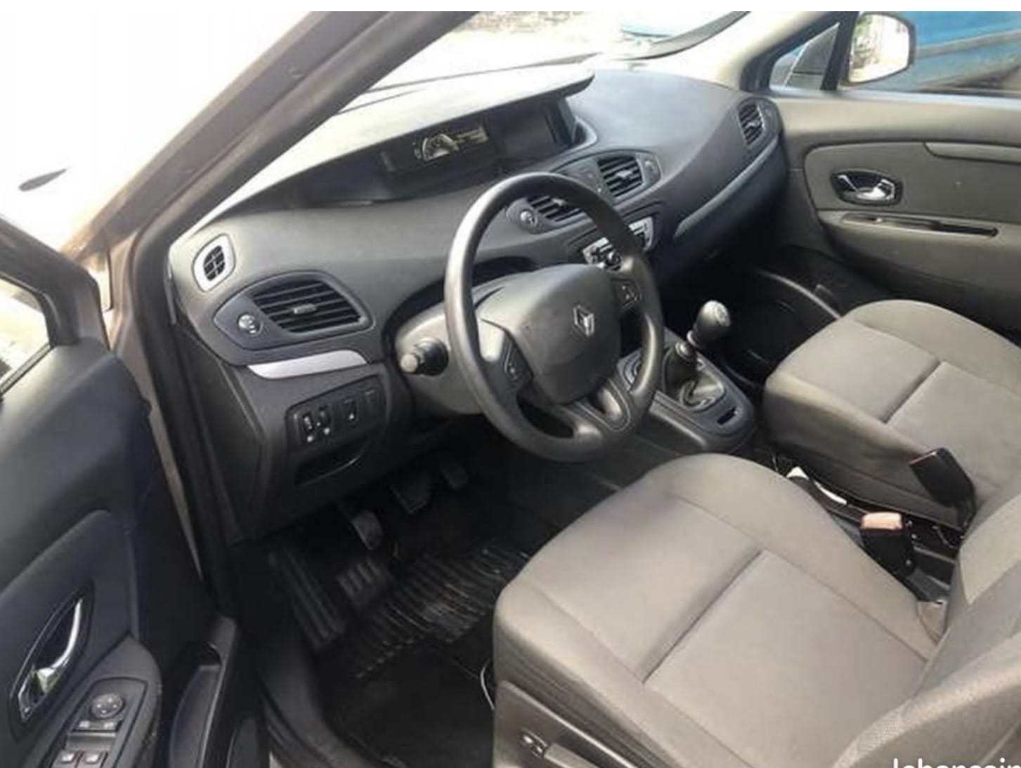 Renault Scenic 1,5 DCI 110 eco2 avec Entrée audio / iPod
