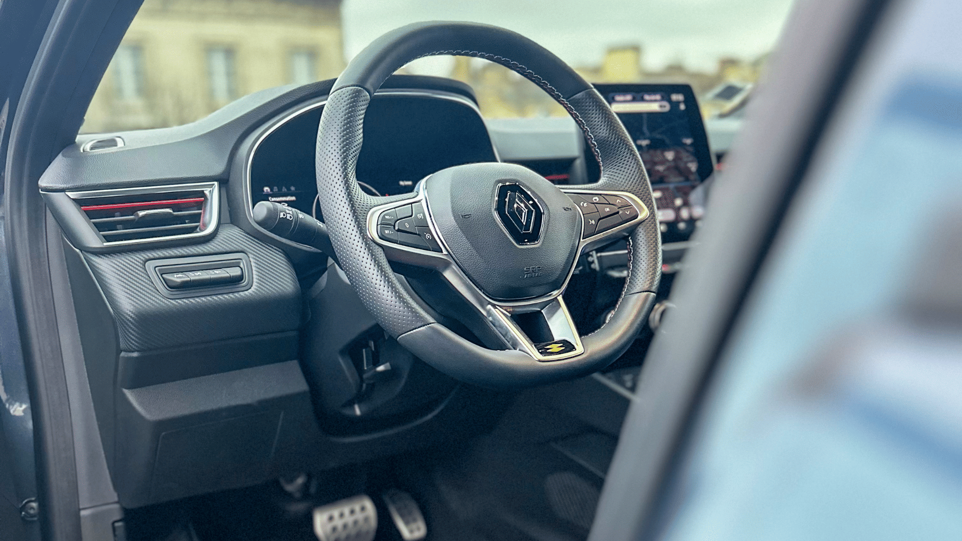 Renault Clio RS Line RS-Line - Boite Automatique | Hybride 4.5L | GARE ST-JEAN (750m) avec Siège bébé