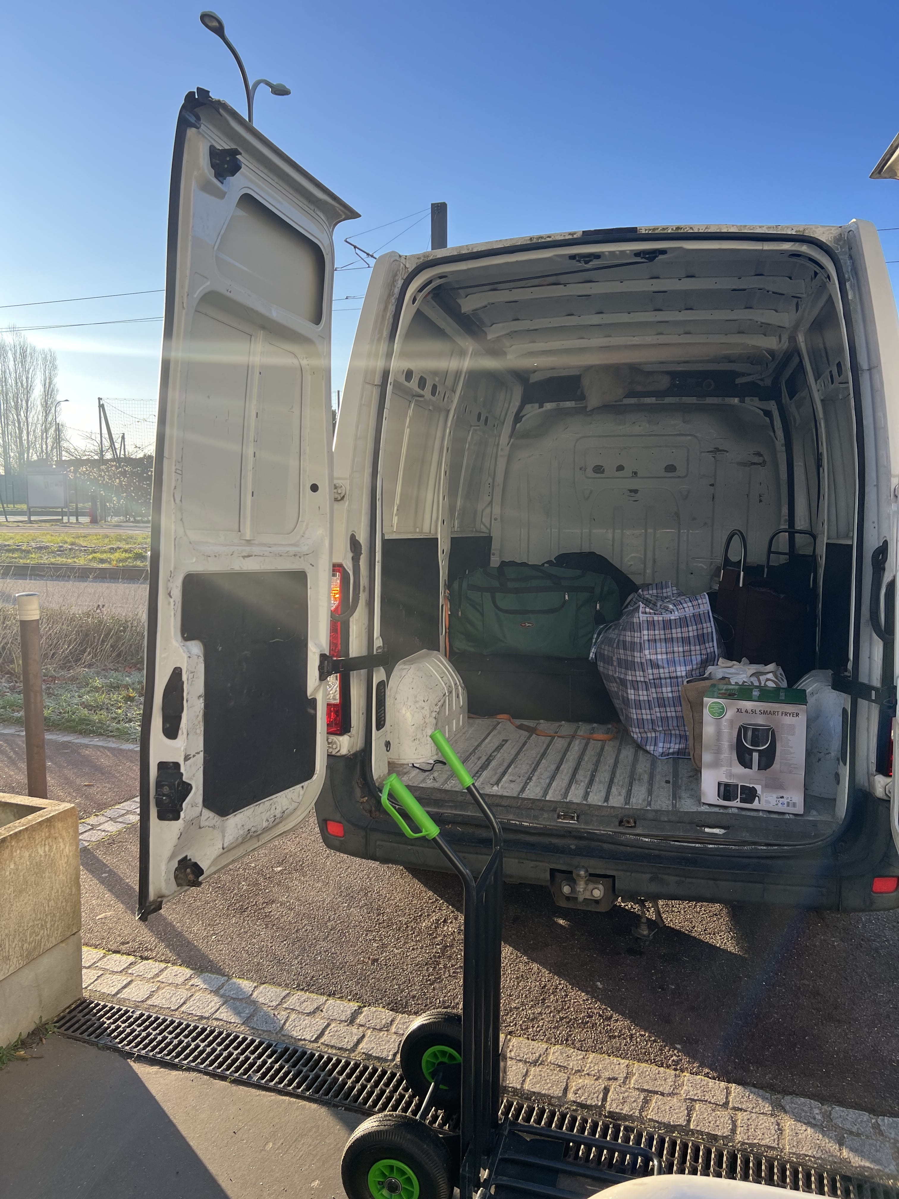 Renault Master 3 L1H2(9m3) avec Audio Bluetooth